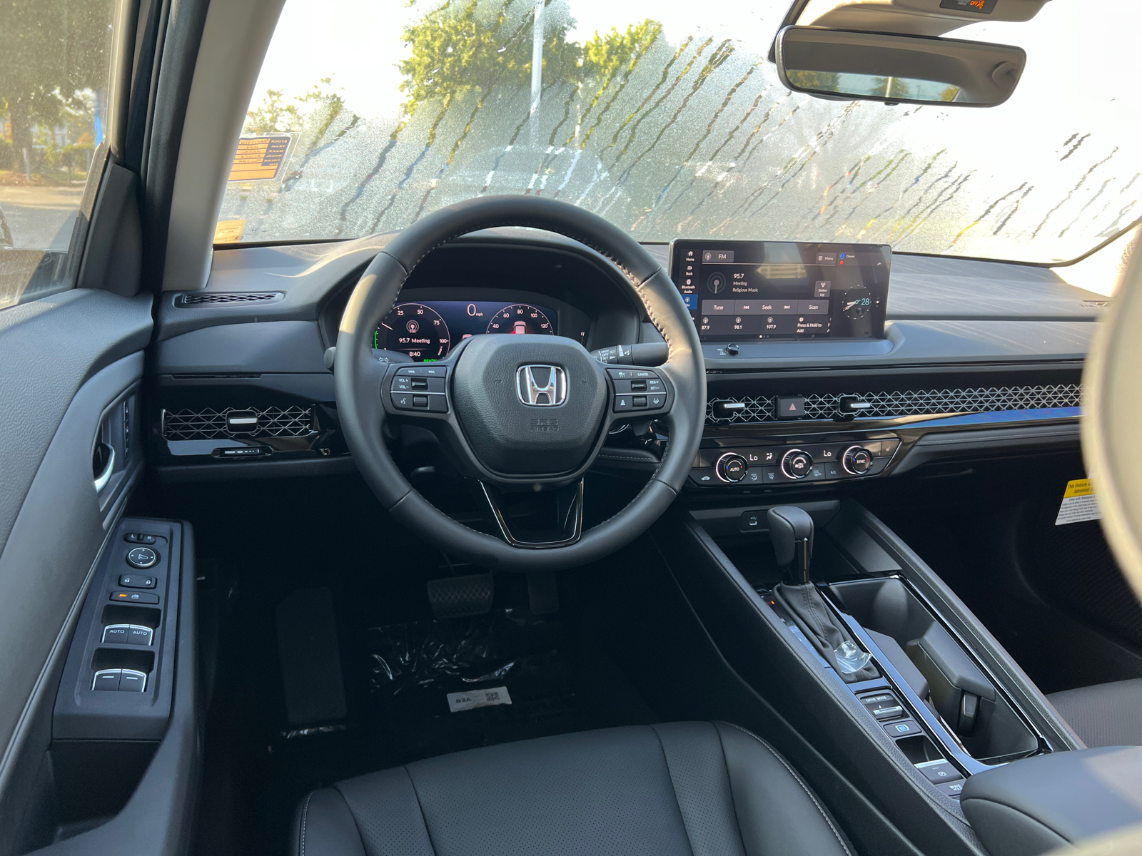 2024 Honda Accord Hybrid EX-L 28