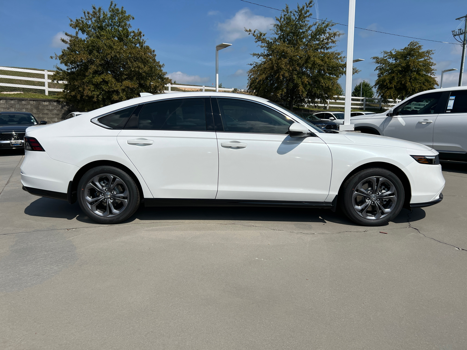 2024 Honda Accord Hybrid EX-L 8