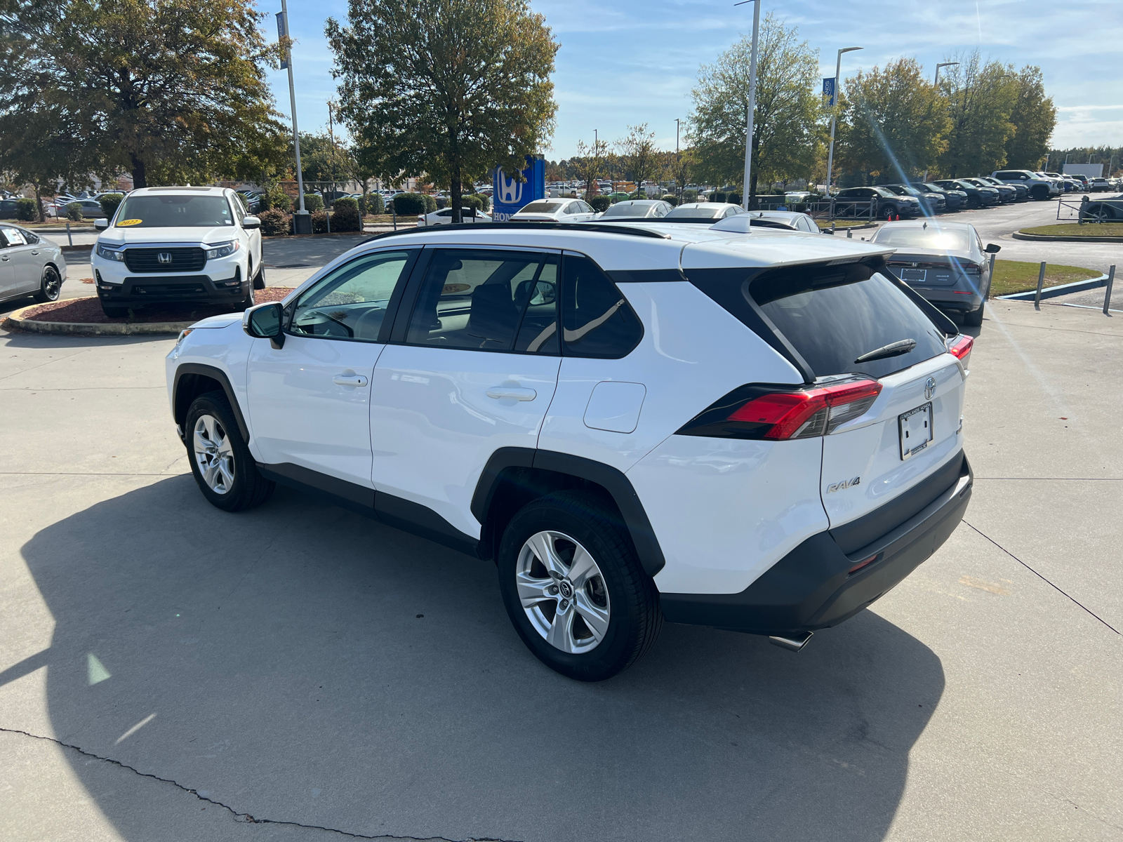 2021 Toyota RAV4 XLE 5