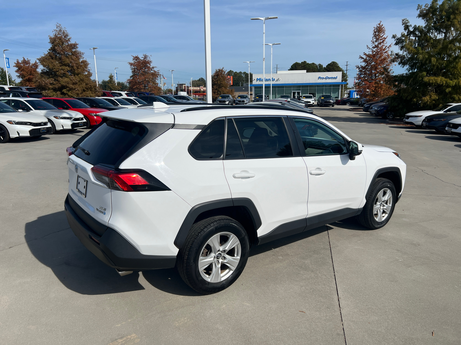 2021 Toyota RAV4 XLE 7