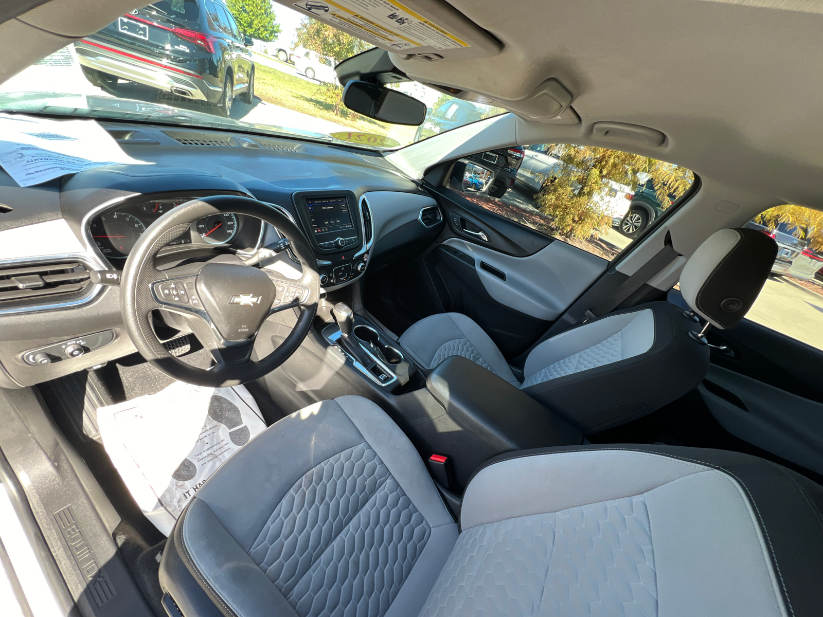 2021 Chevrolet Equinox LS 13