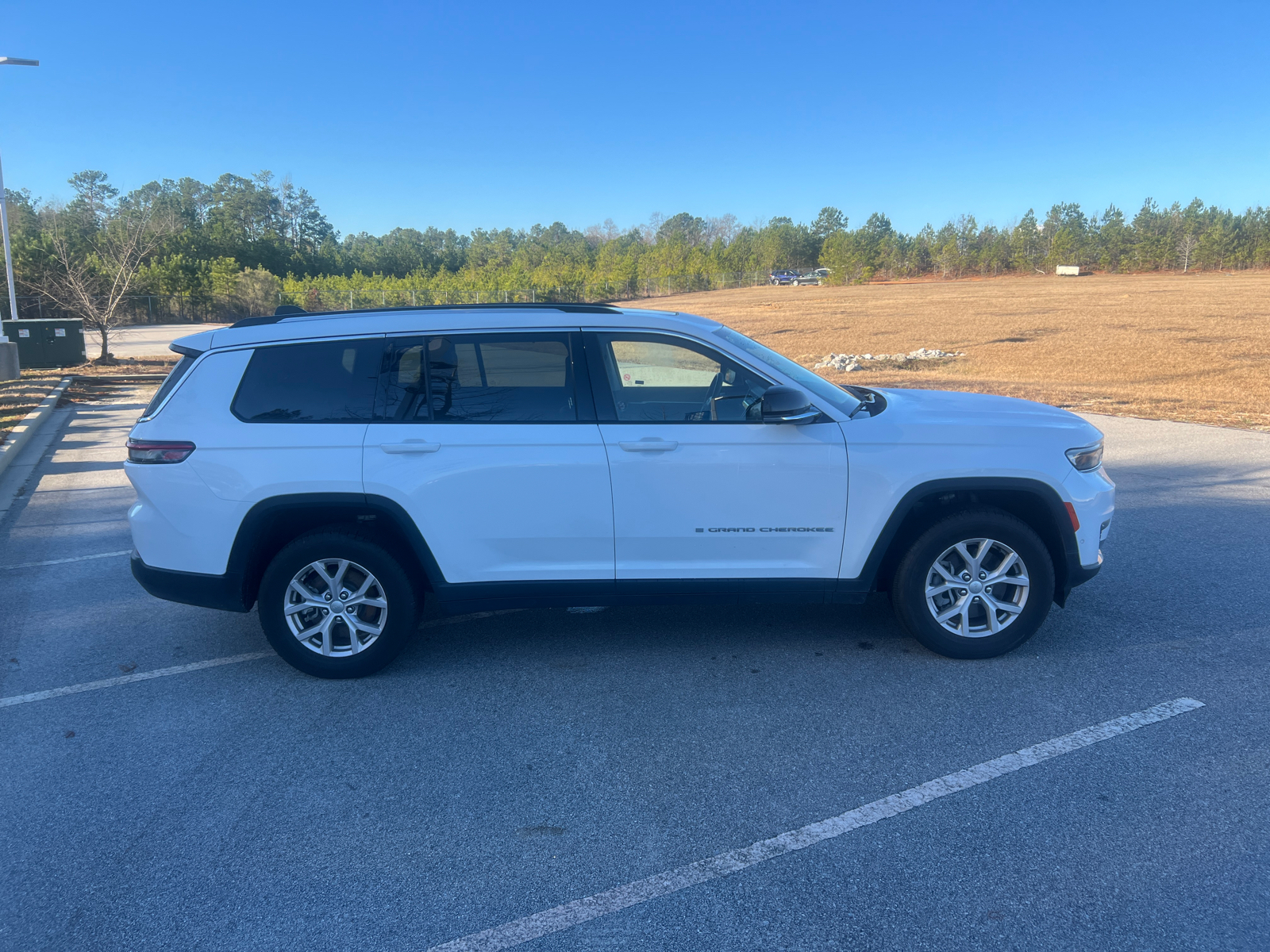 2022 Jeep Grand Cherokee L Limited 8