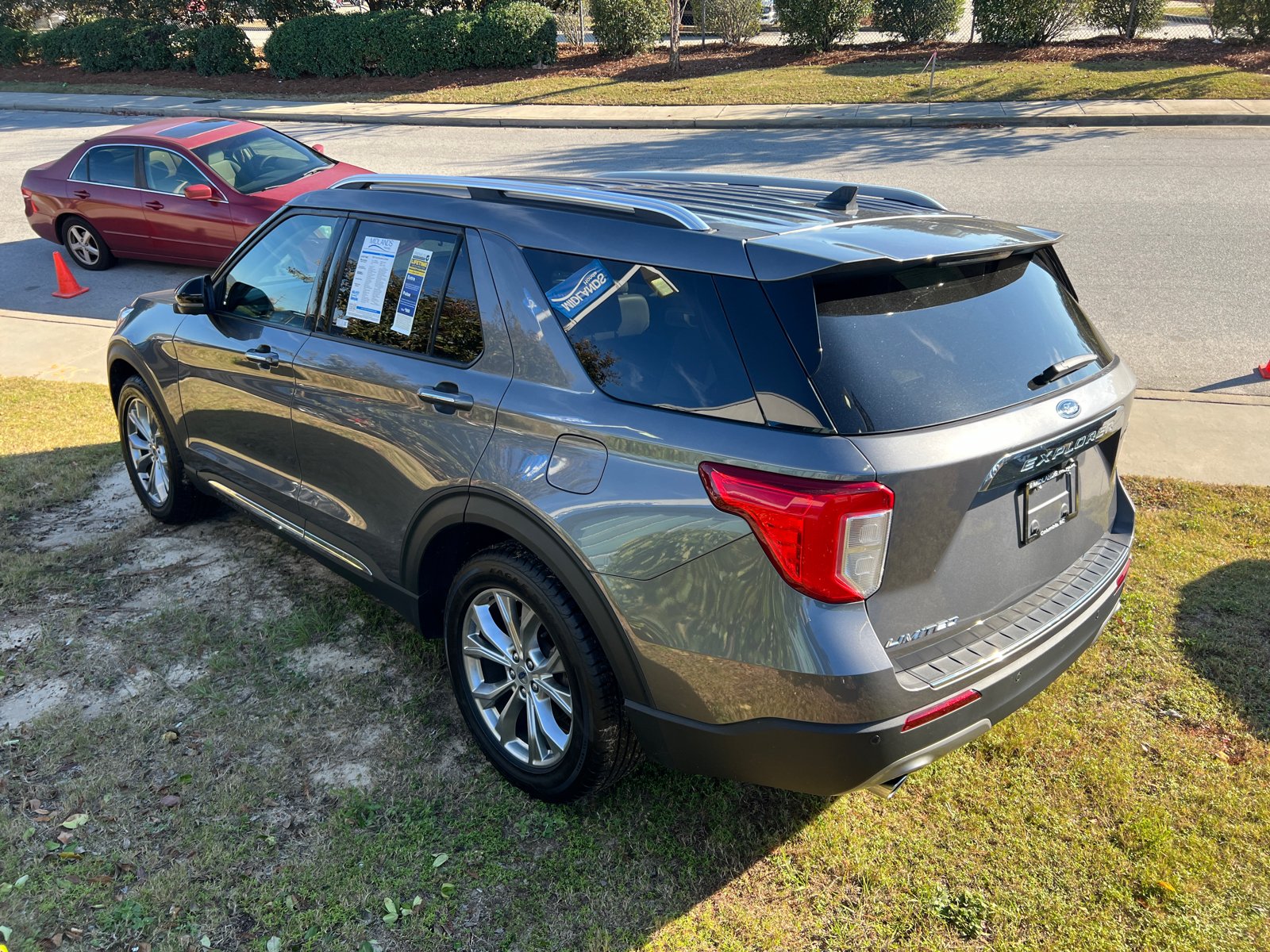 2022 Ford Explorer Limited 5