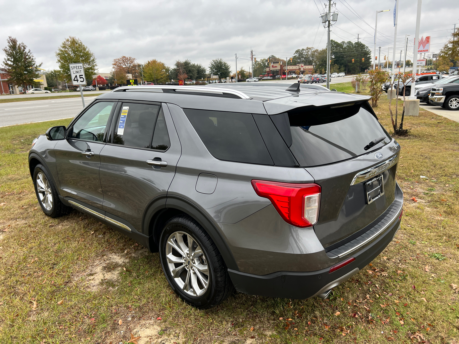 2022 Ford Explorer Limited 5