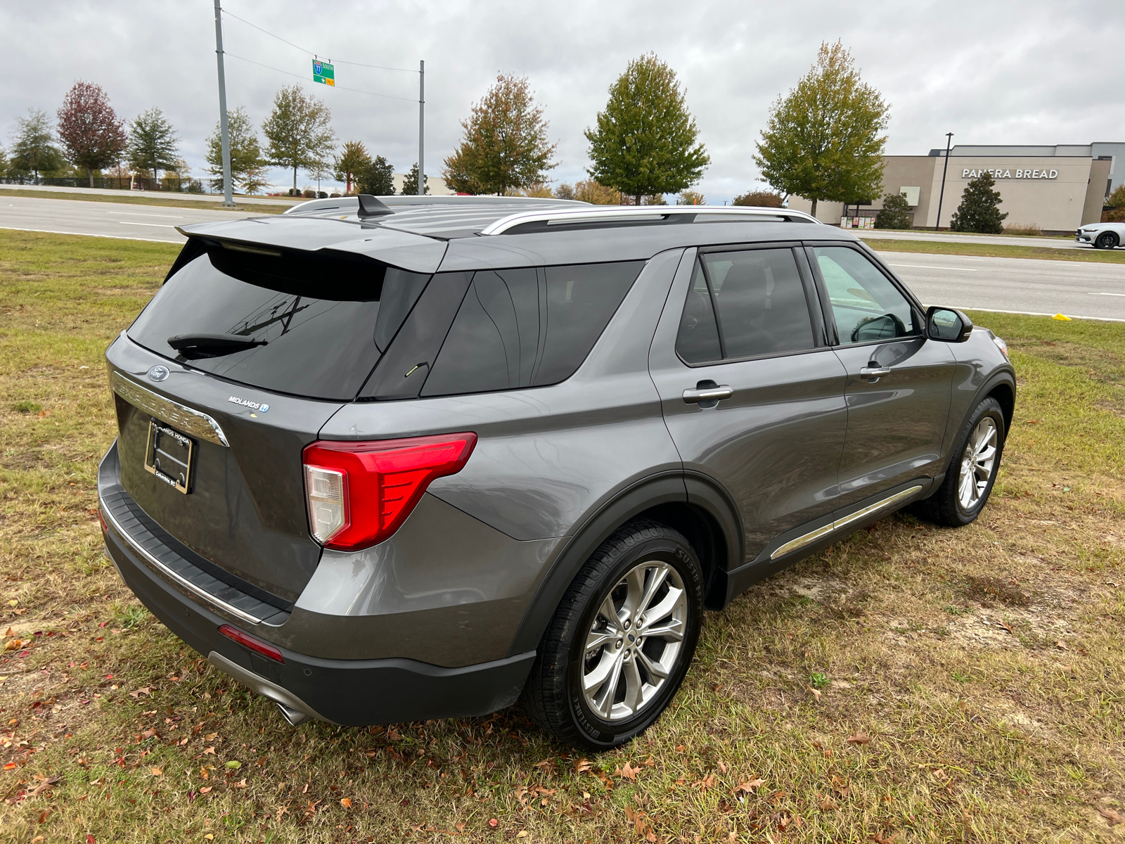 2022 Ford Explorer Limited 7