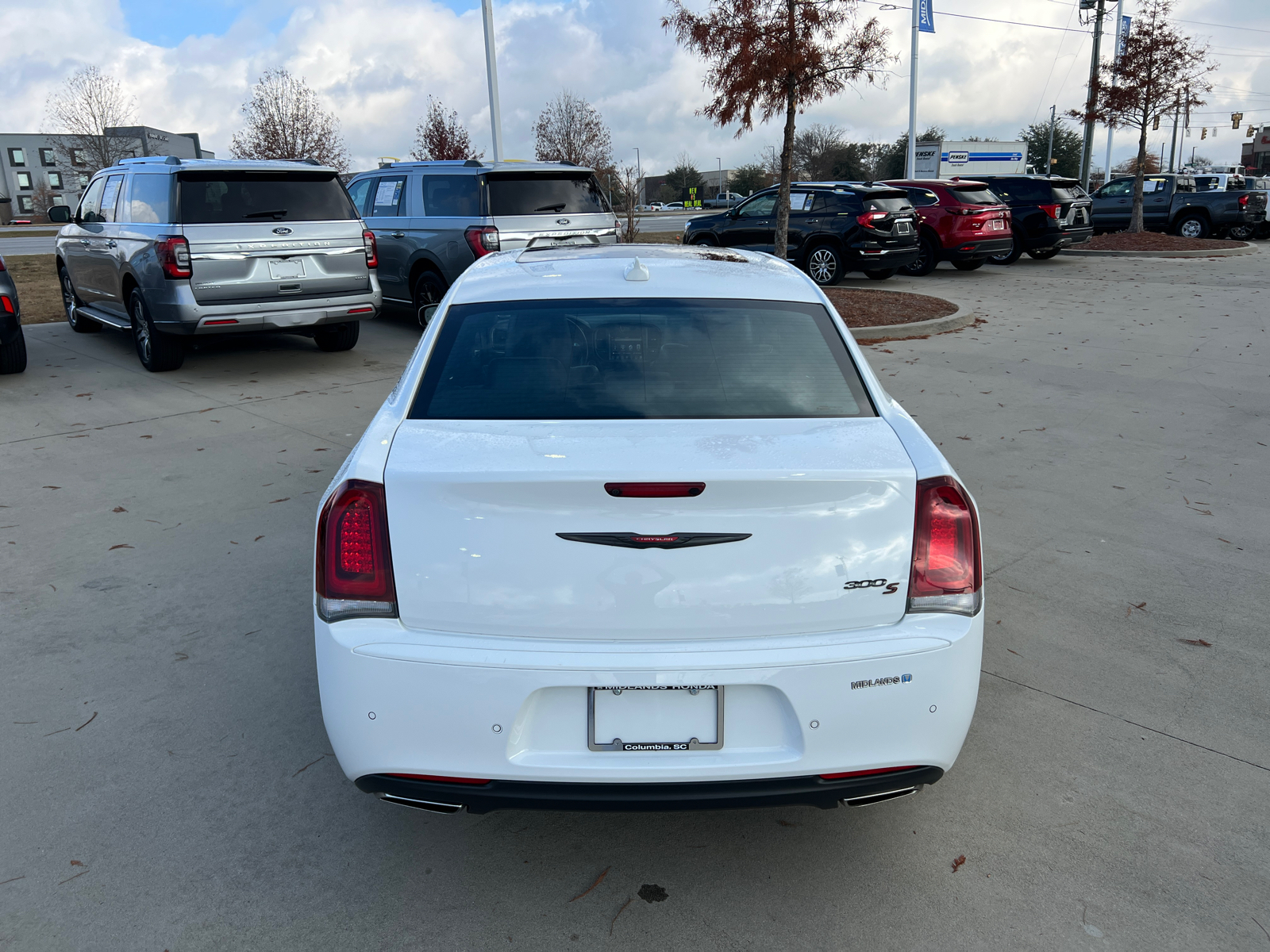 2022 Chrysler 300 S 6