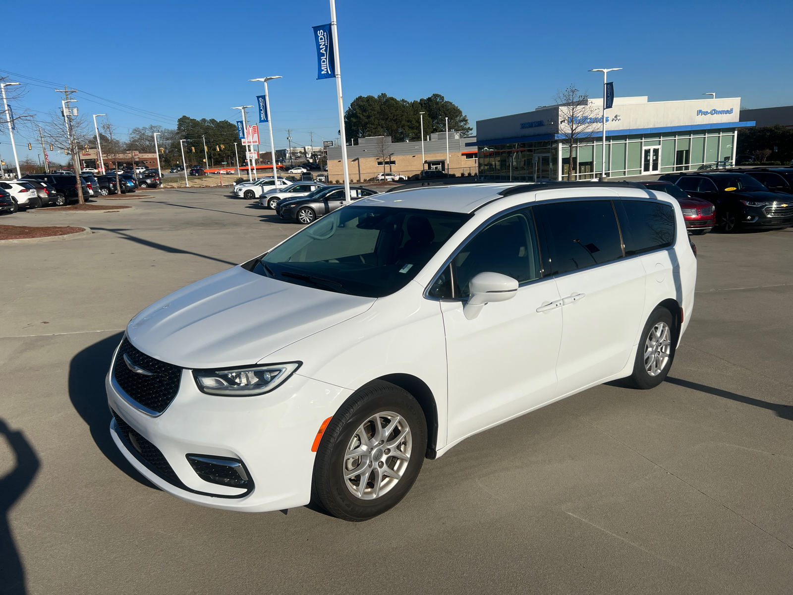 2022 Chrysler Pacifica Touring L 3