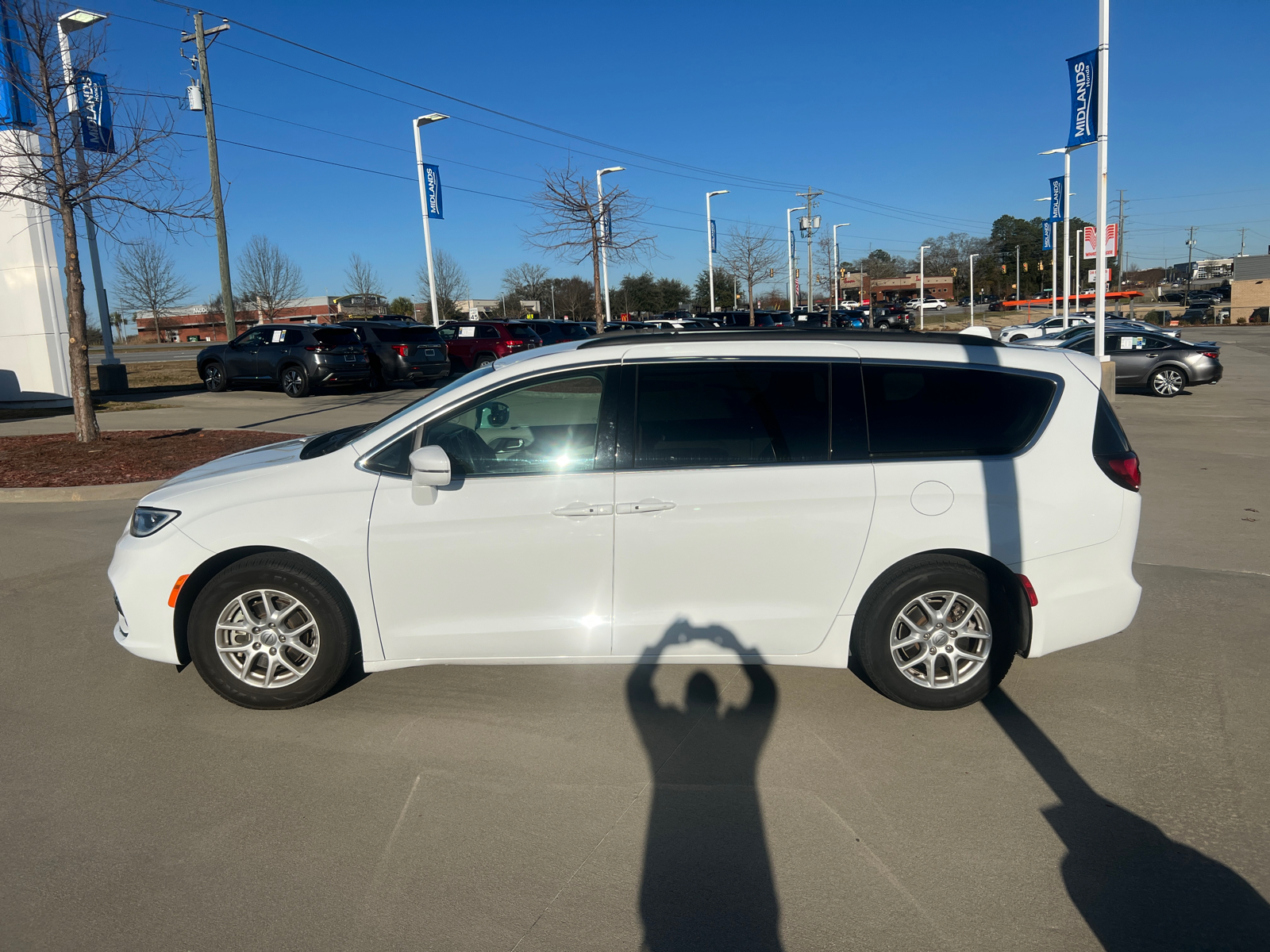 2022 Chrysler Pacifica Touring L 4