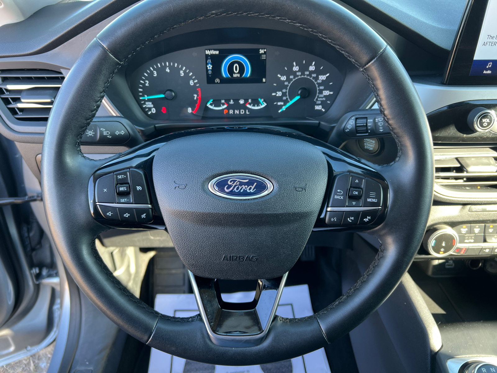 2022 Ford Escape SEL 17