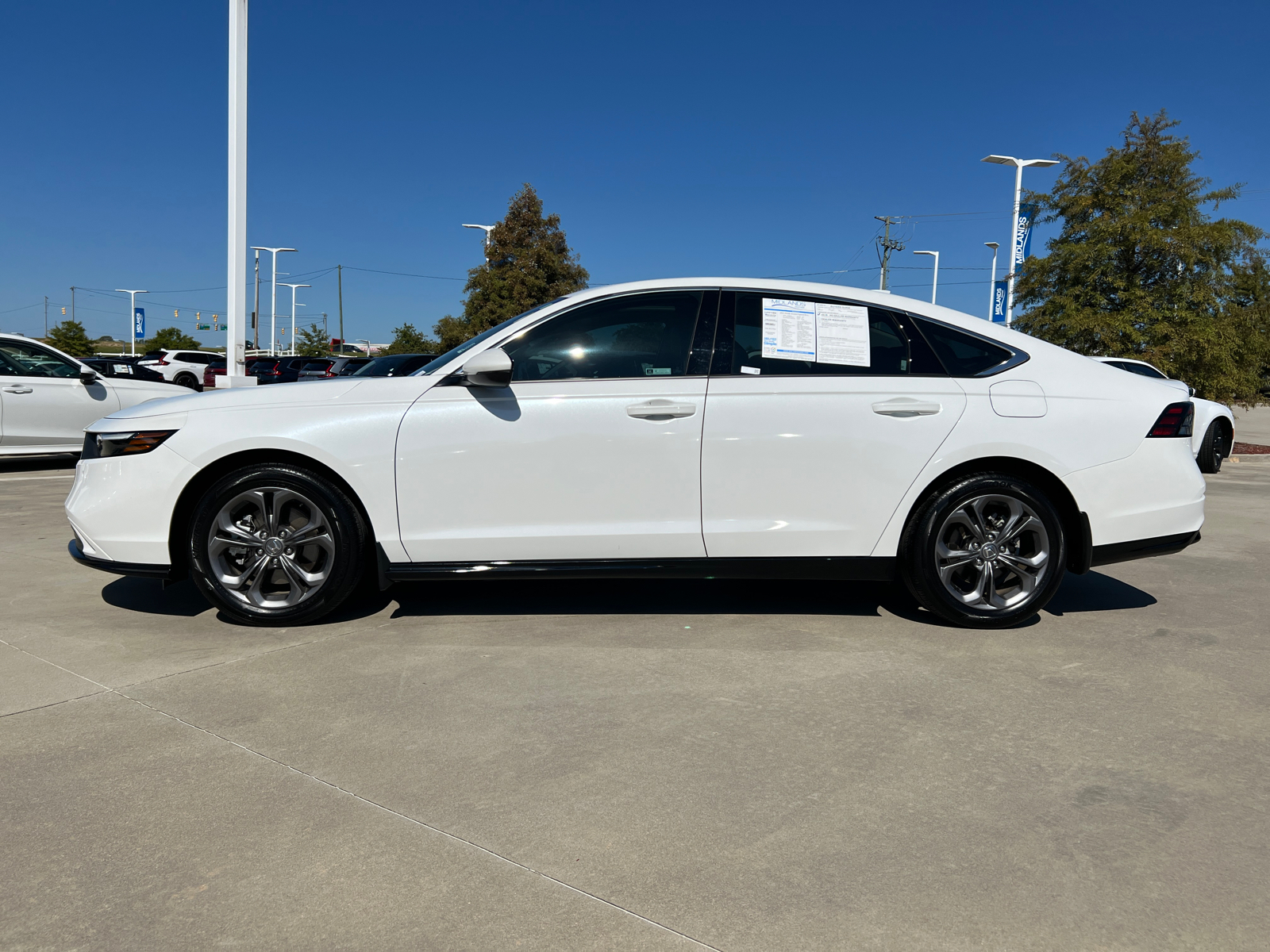 2023 Honda Accord Hybrid EX-L 4