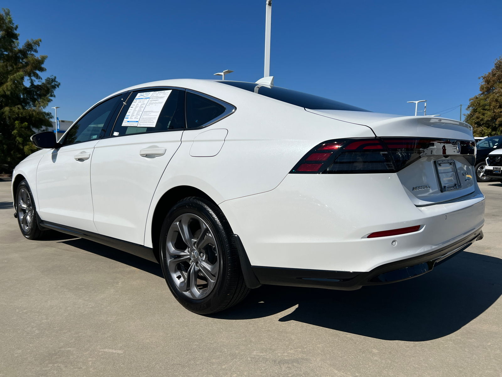 2023 Honda Accord Hybrid EX-L 5