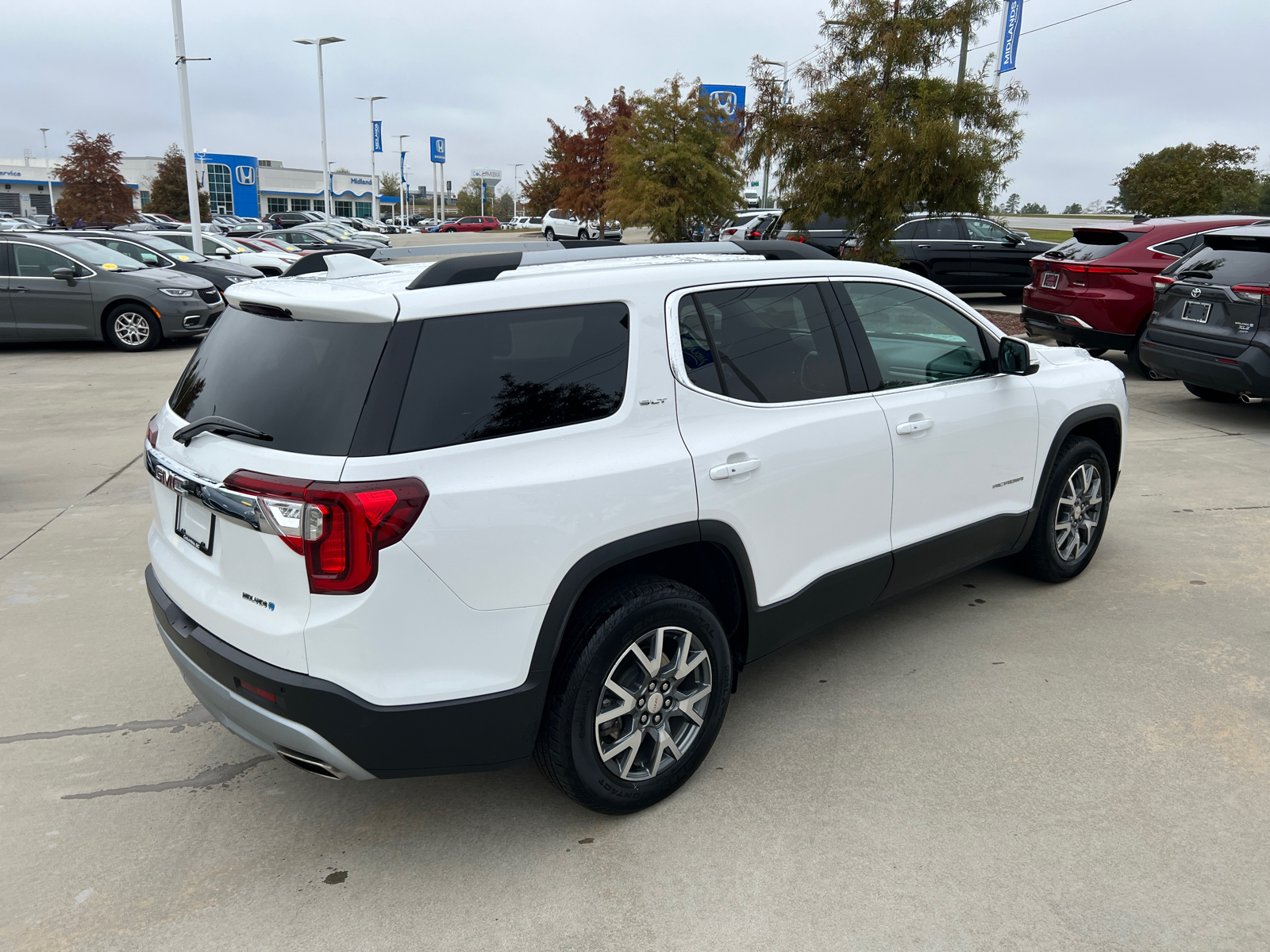 2023 GMC Acadia SLT 7