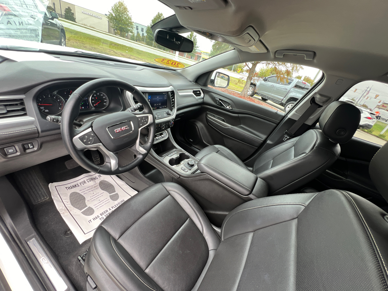 2023 GMC Acadia SLT 14