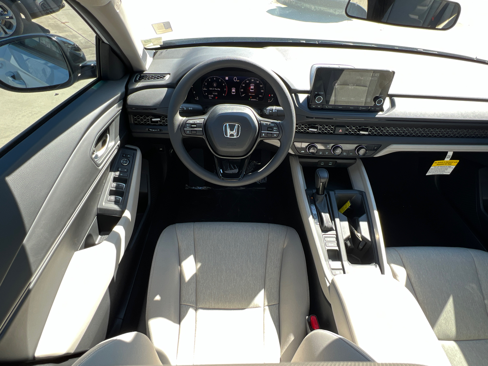 2025 Honda Accord SE 31