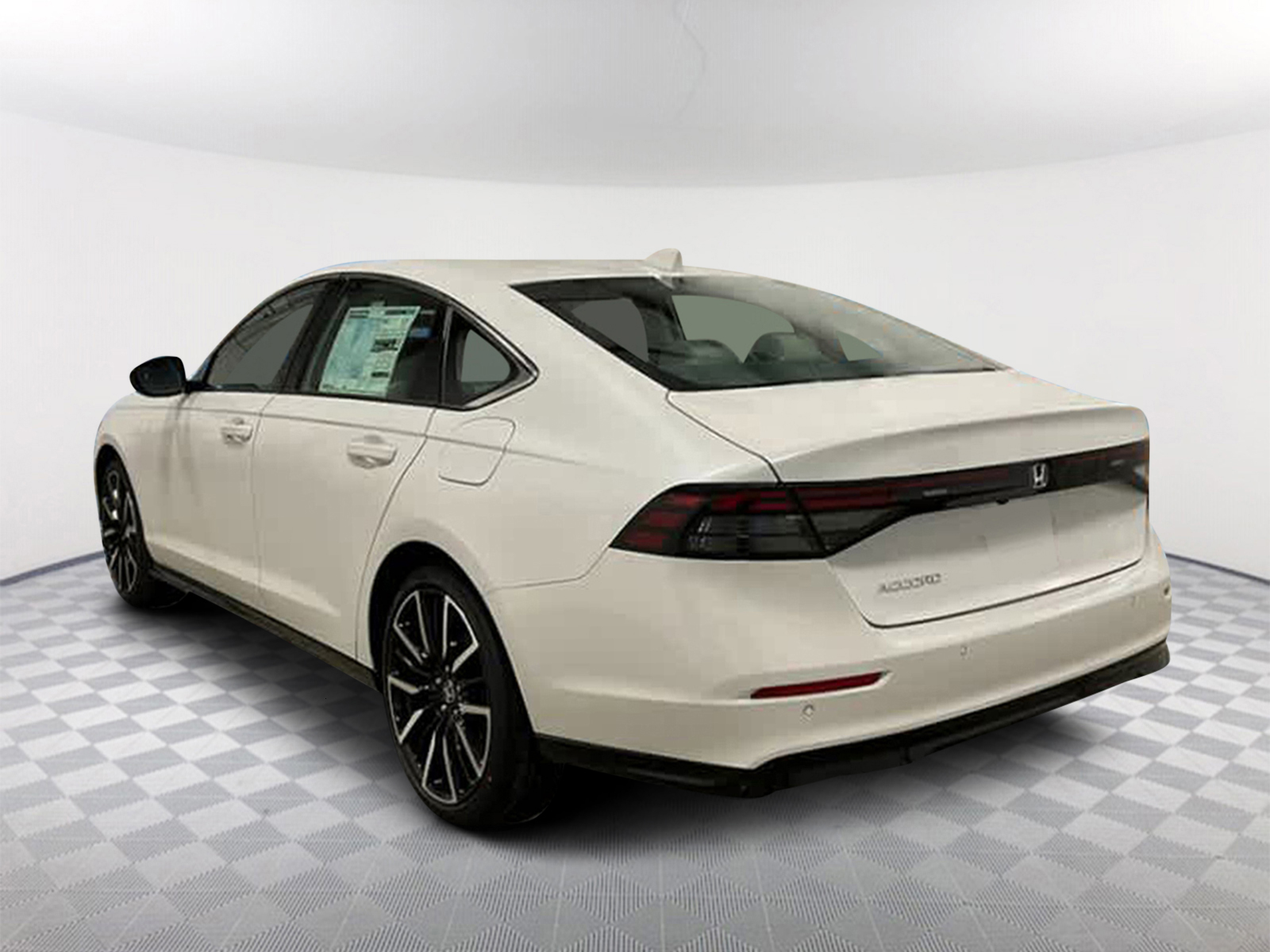 2025 Honda Accord Hybrid Touring 5