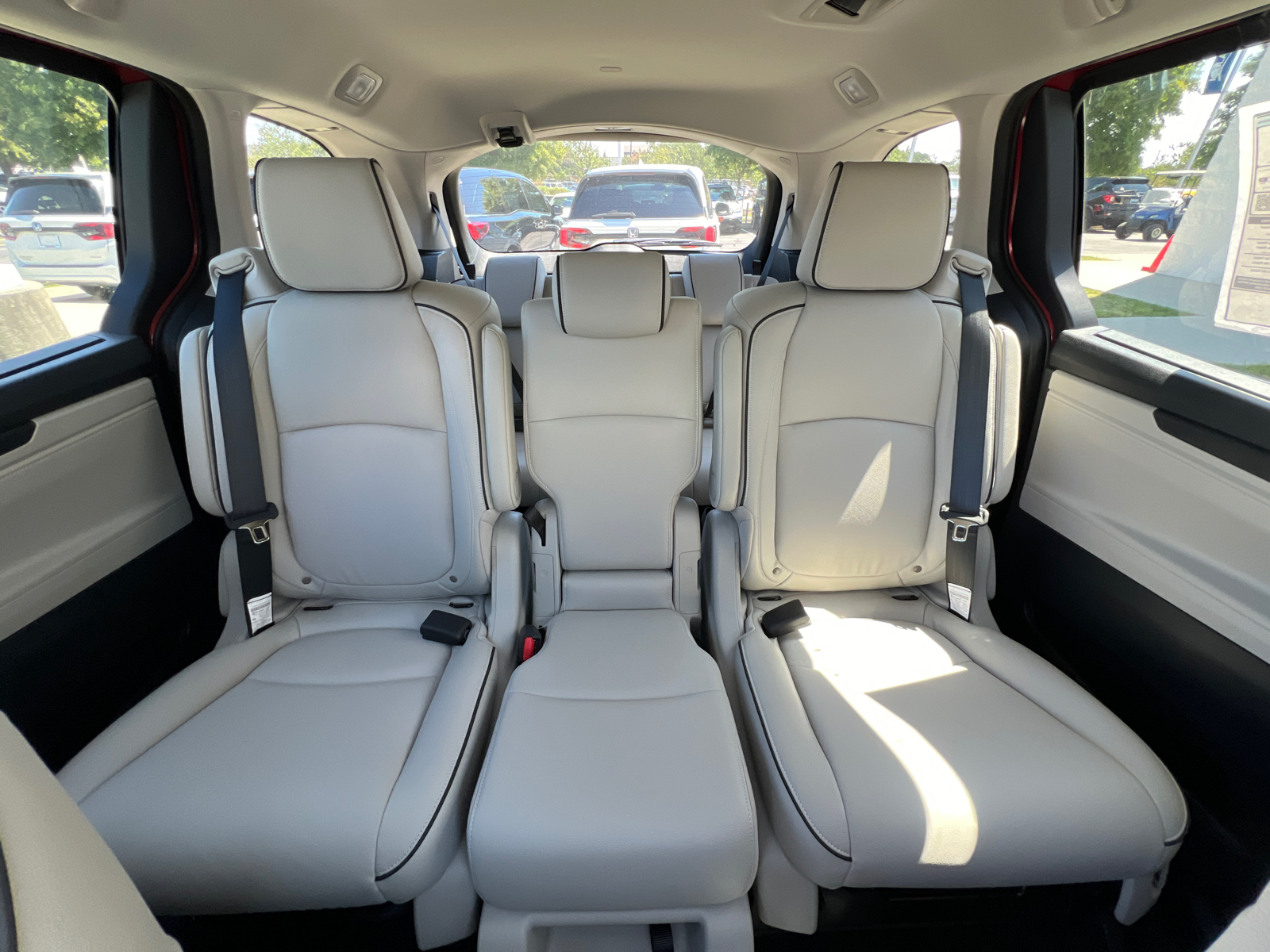 2025 Honda Odyssey Touring 44