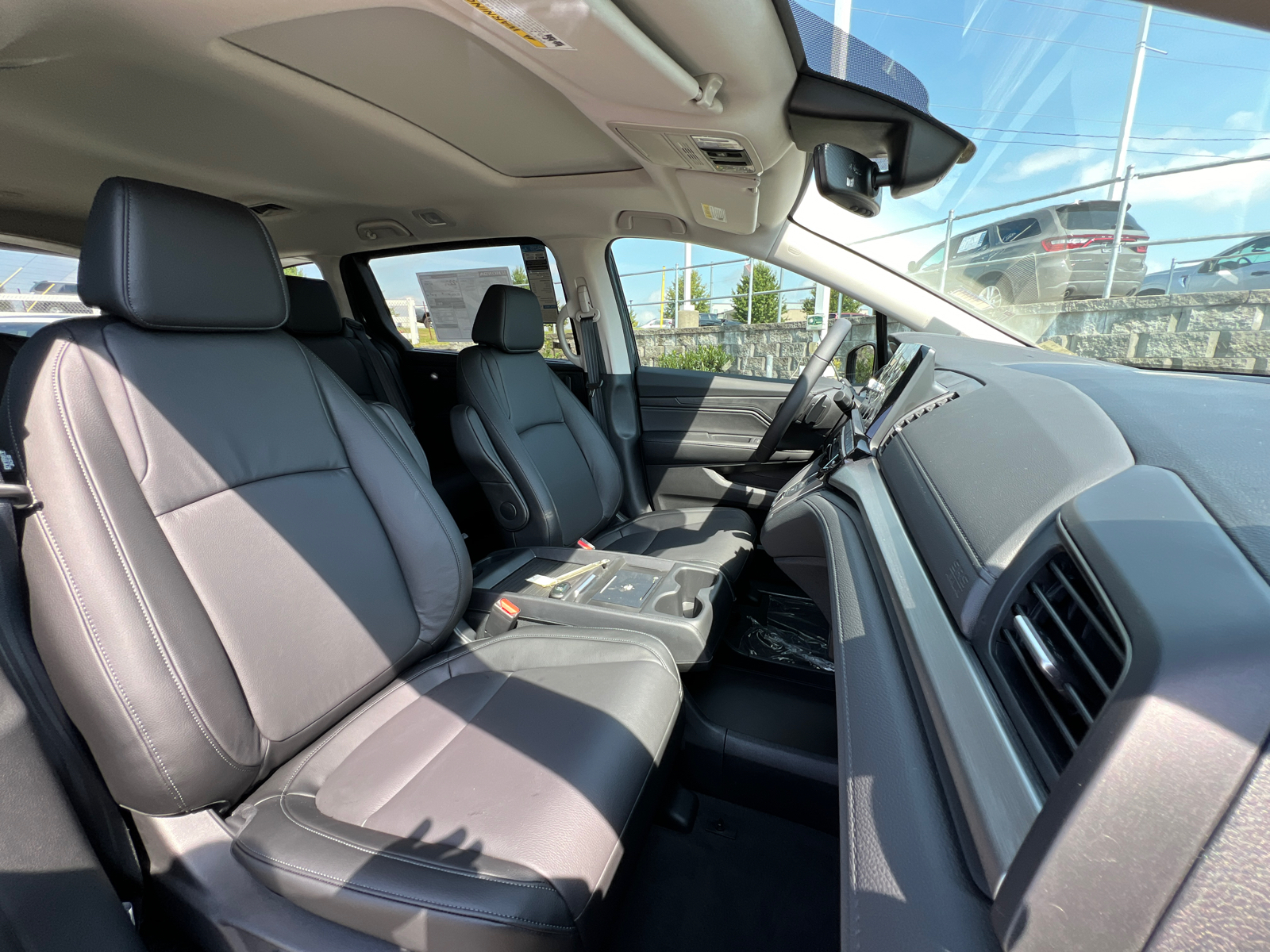 2025 Honda Odyssey EX-L 41