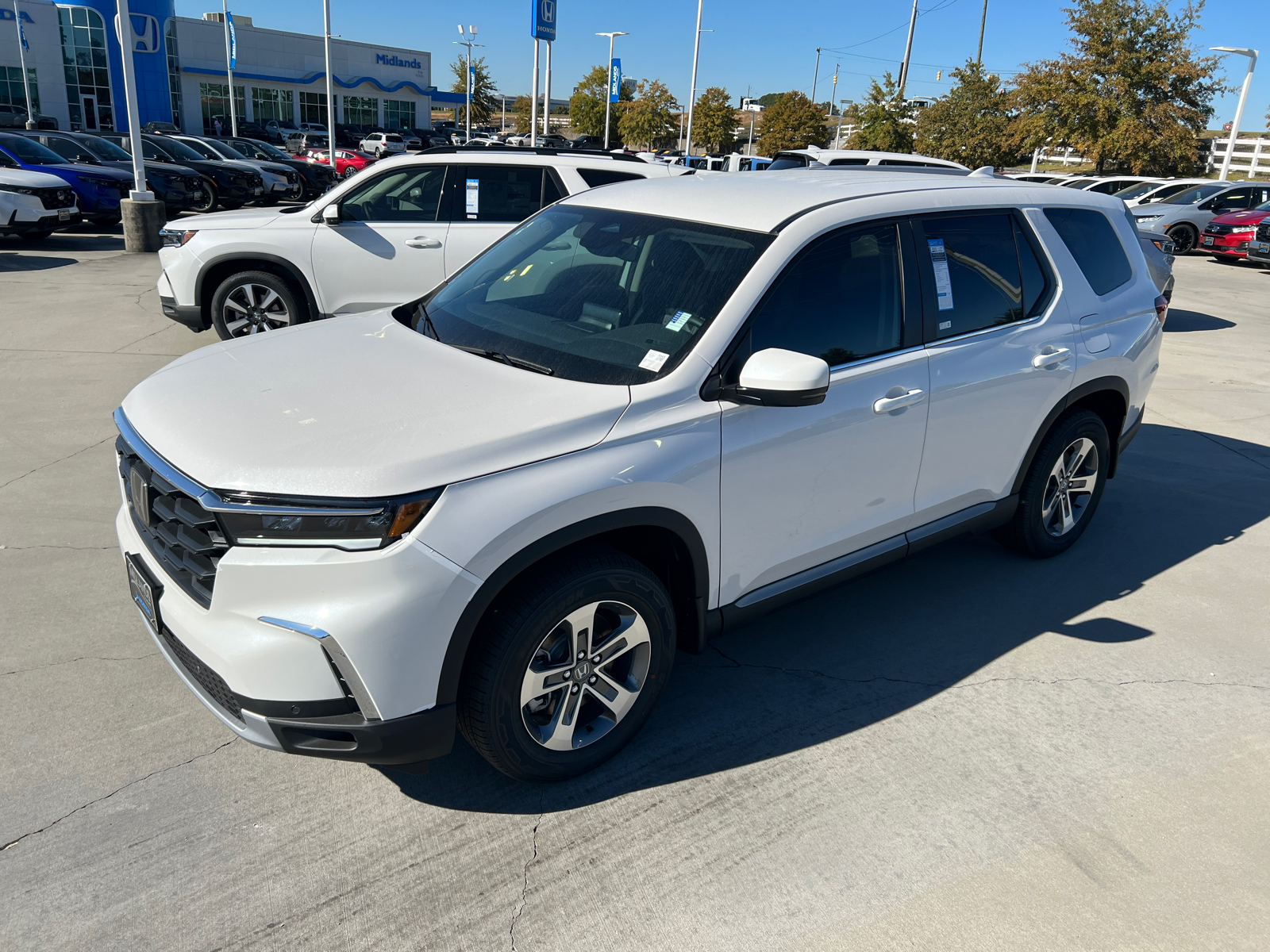 2025 Honda Pilot EX-L 3