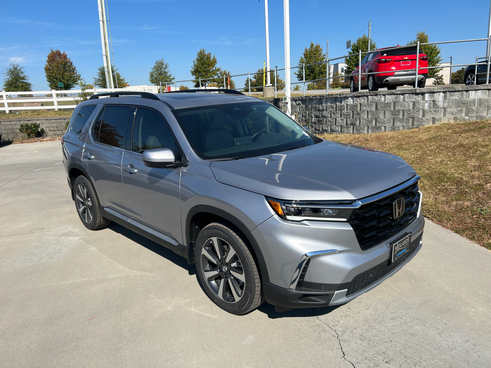 2025 Honda Pilot Touring 1