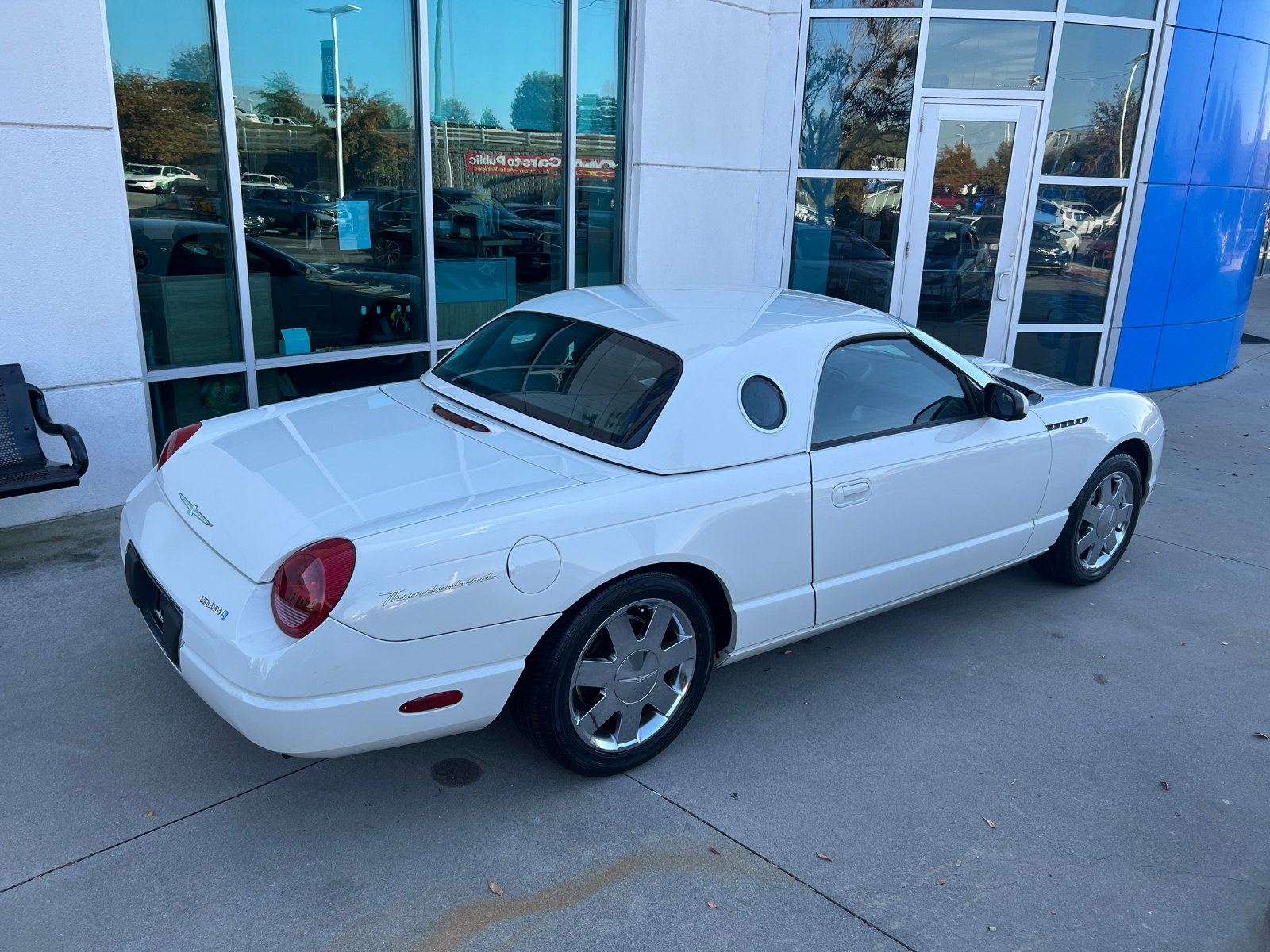 2002 Ford Thunderbird Base 6