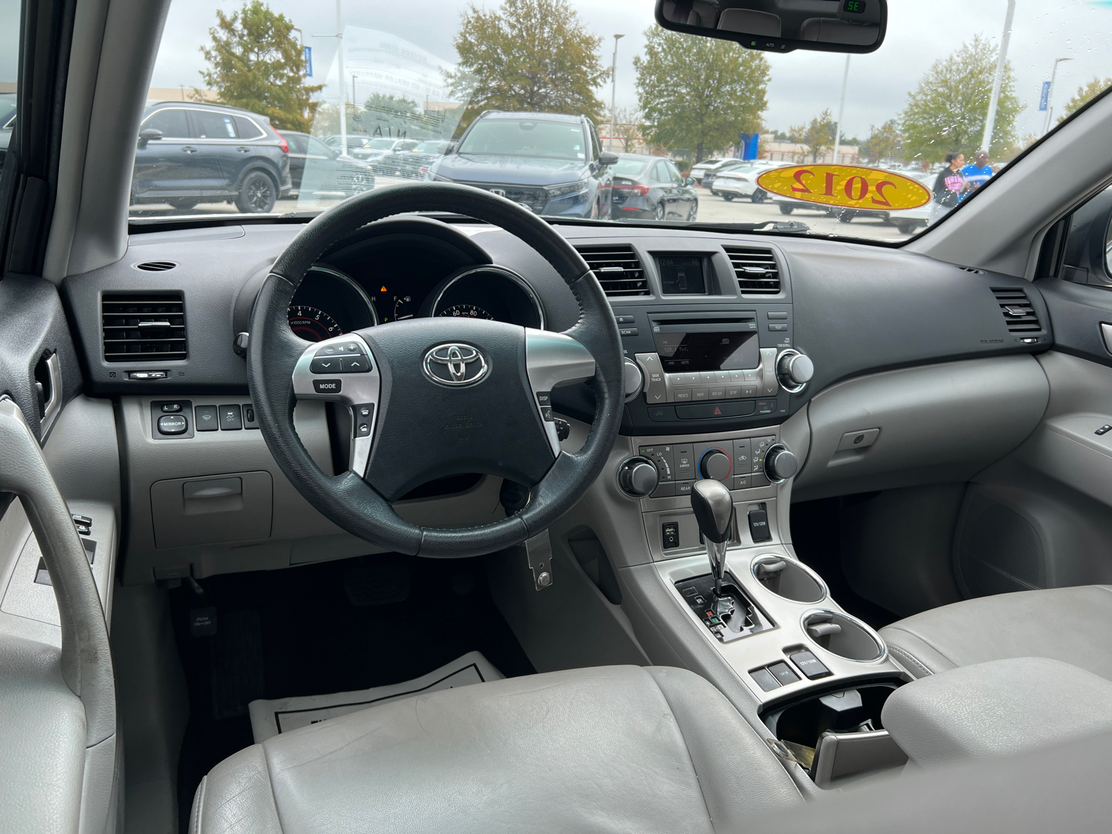 2012 Toyota Highlander Base 24