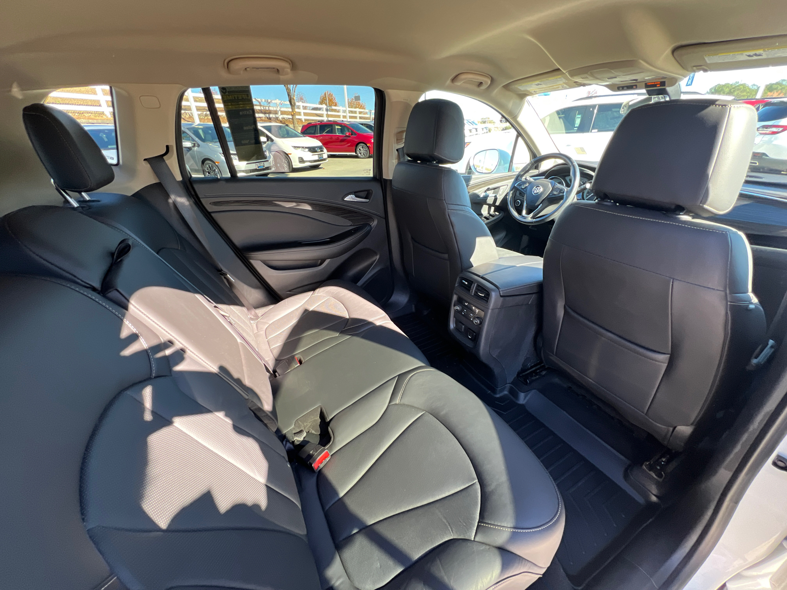 2018 Buick Envision Essence 32