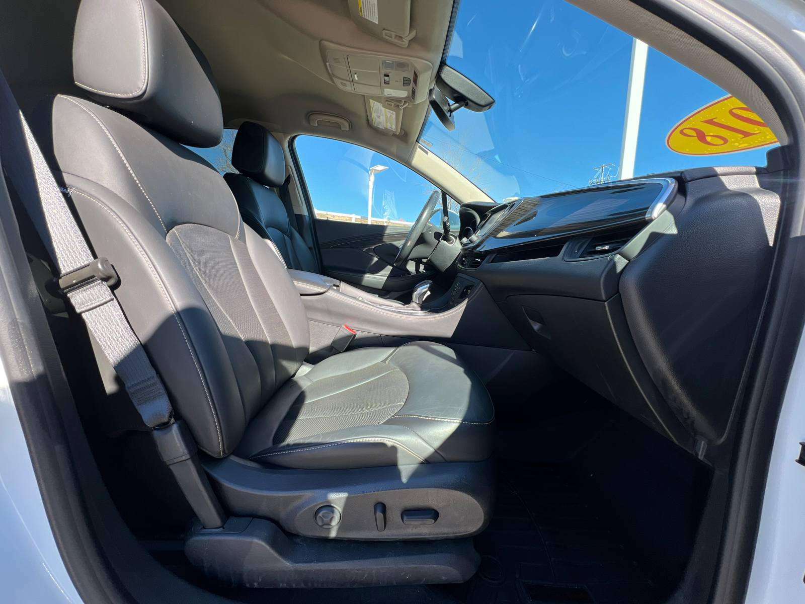 2018 Buick Envision Essence 34