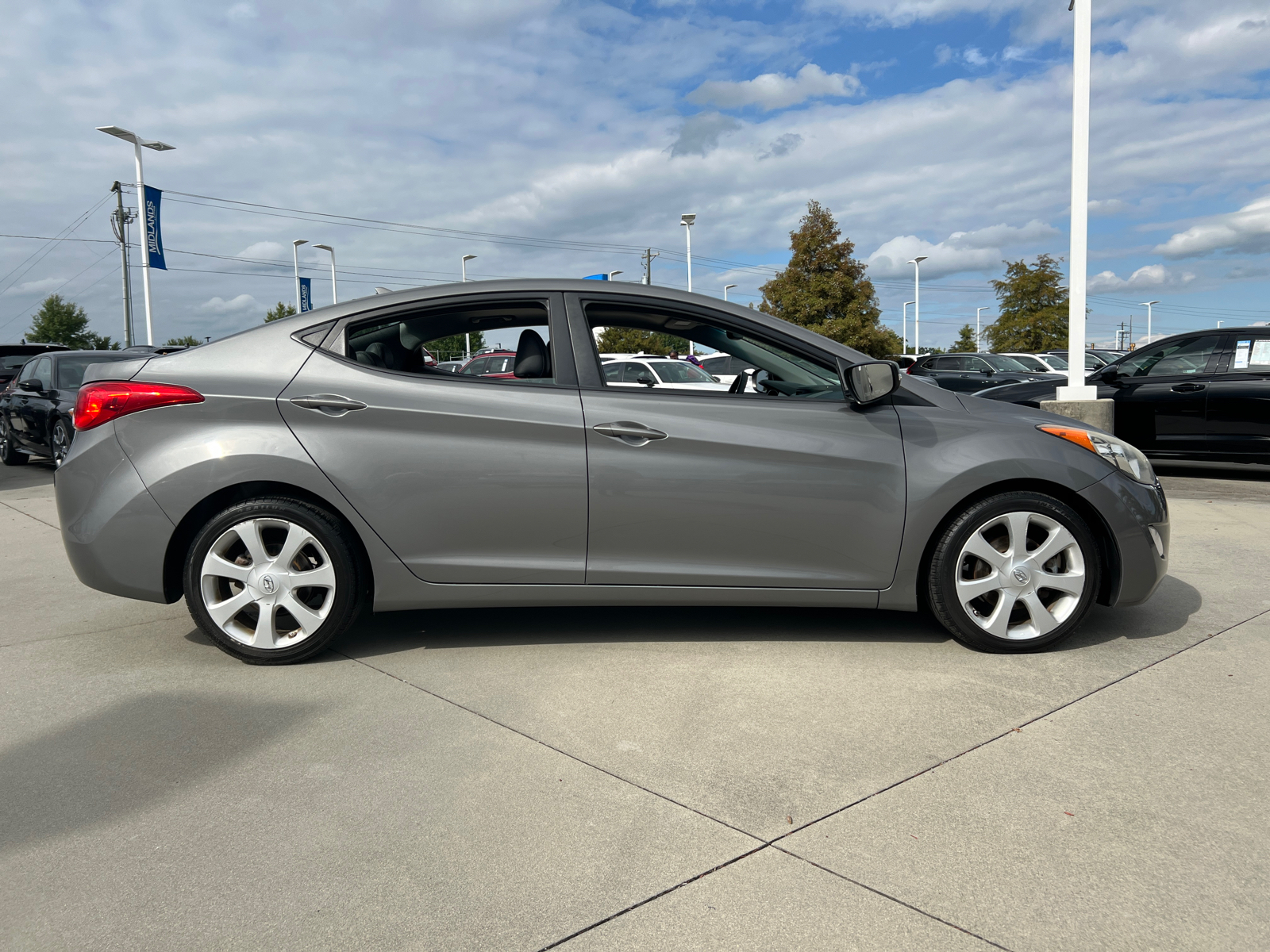 2013 Hyundai Elantra Limited 8