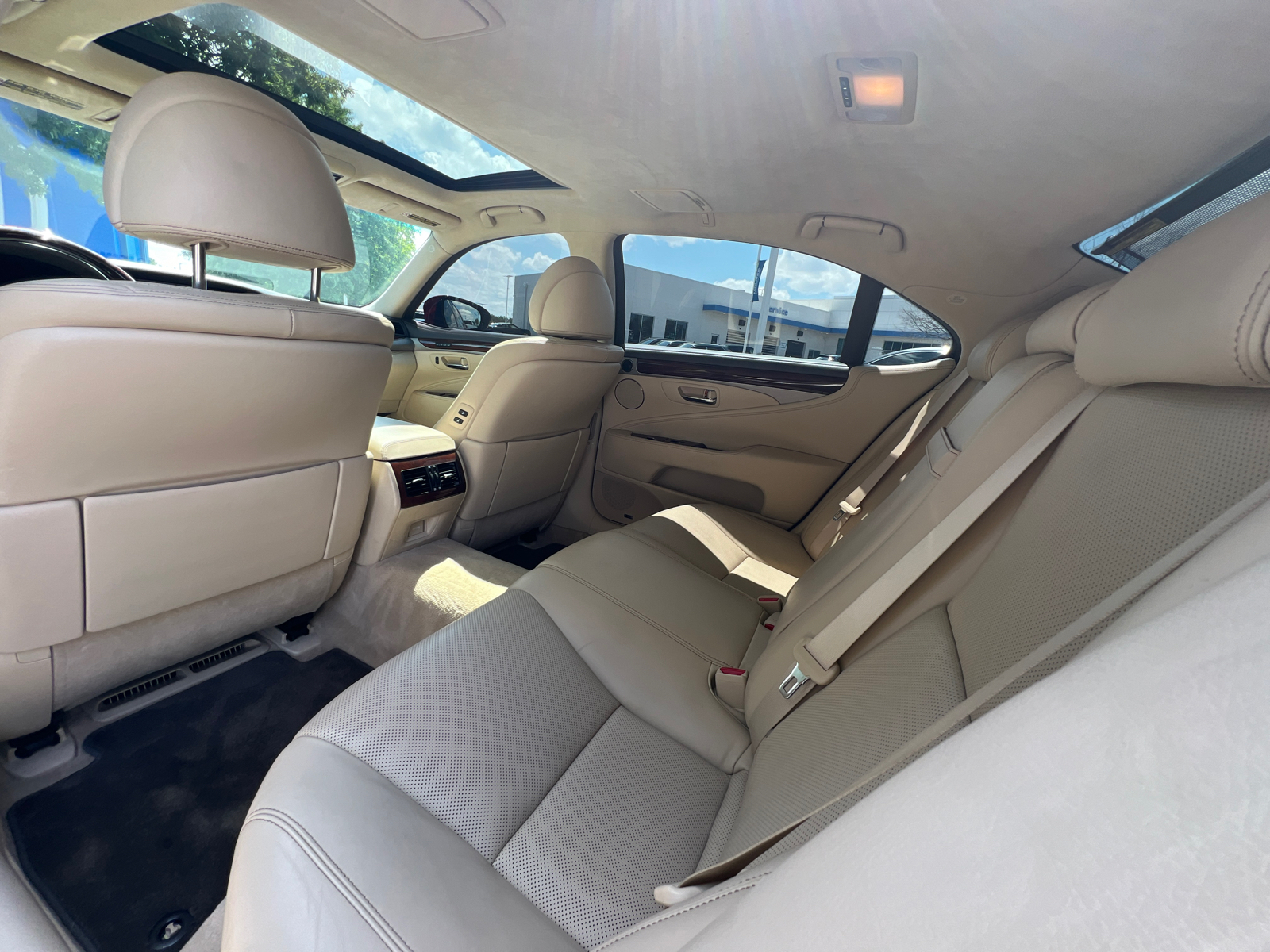 2013 Lexus LS 460 L 29