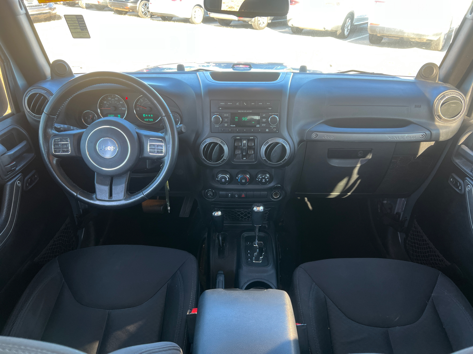 2014 Jeep Wrangler Unlimited Sport 19