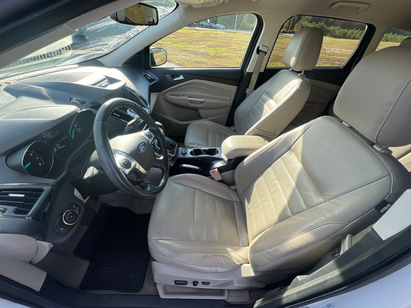 2014 Ford Escape Titanium 12