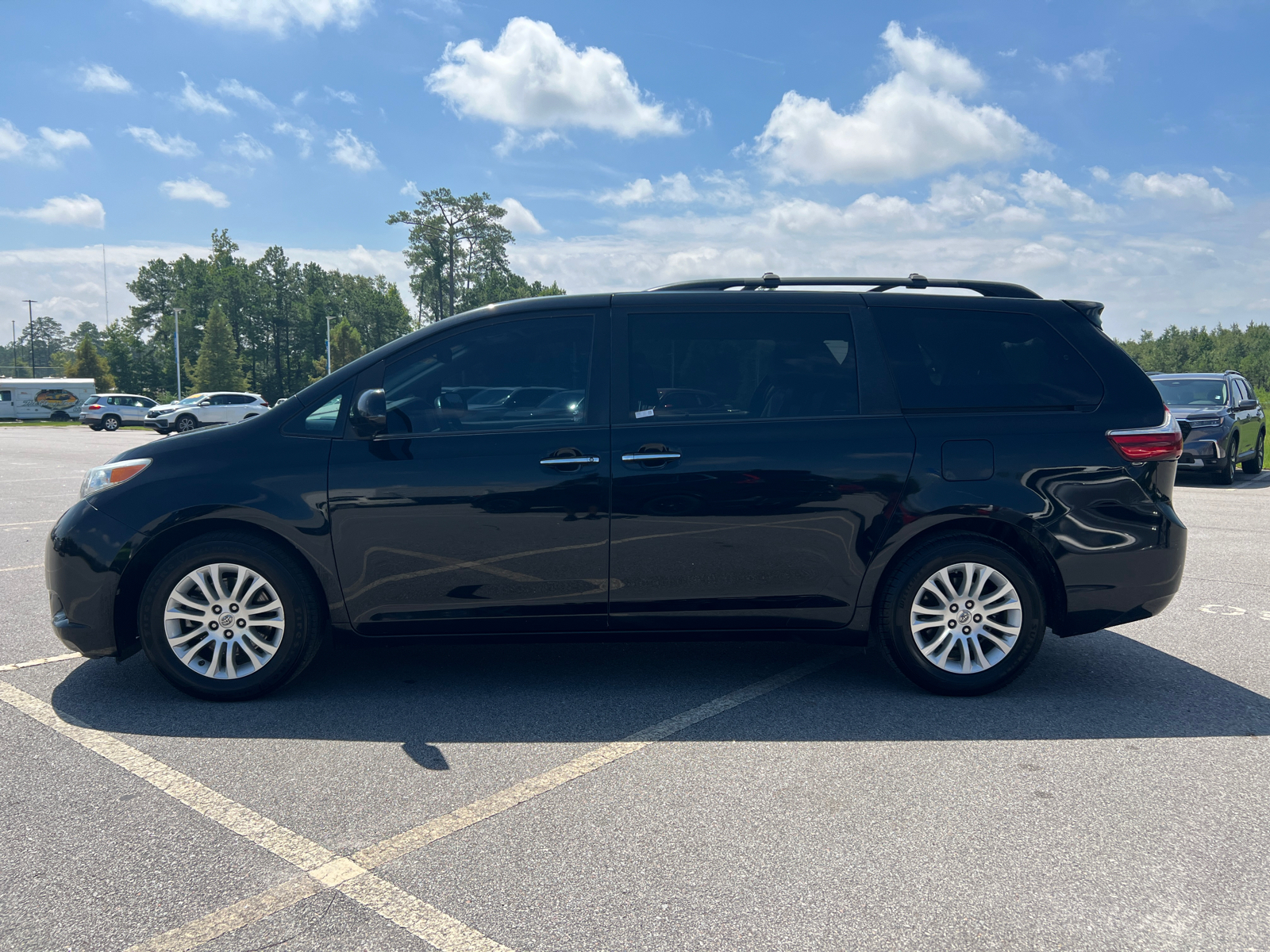 2015 Toyota Sienna XLE 4