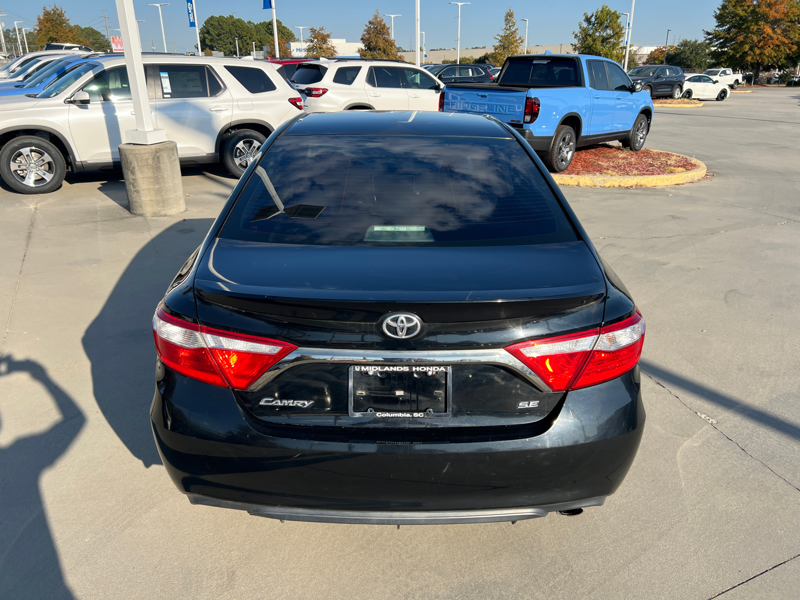 2016 Toyota Camry SE 6