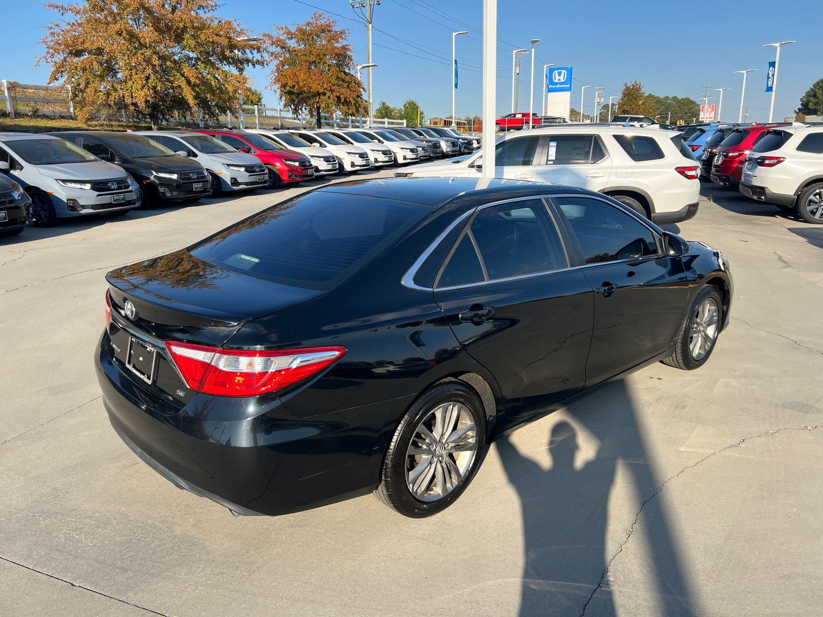 2016 Toyota Camry SE 7