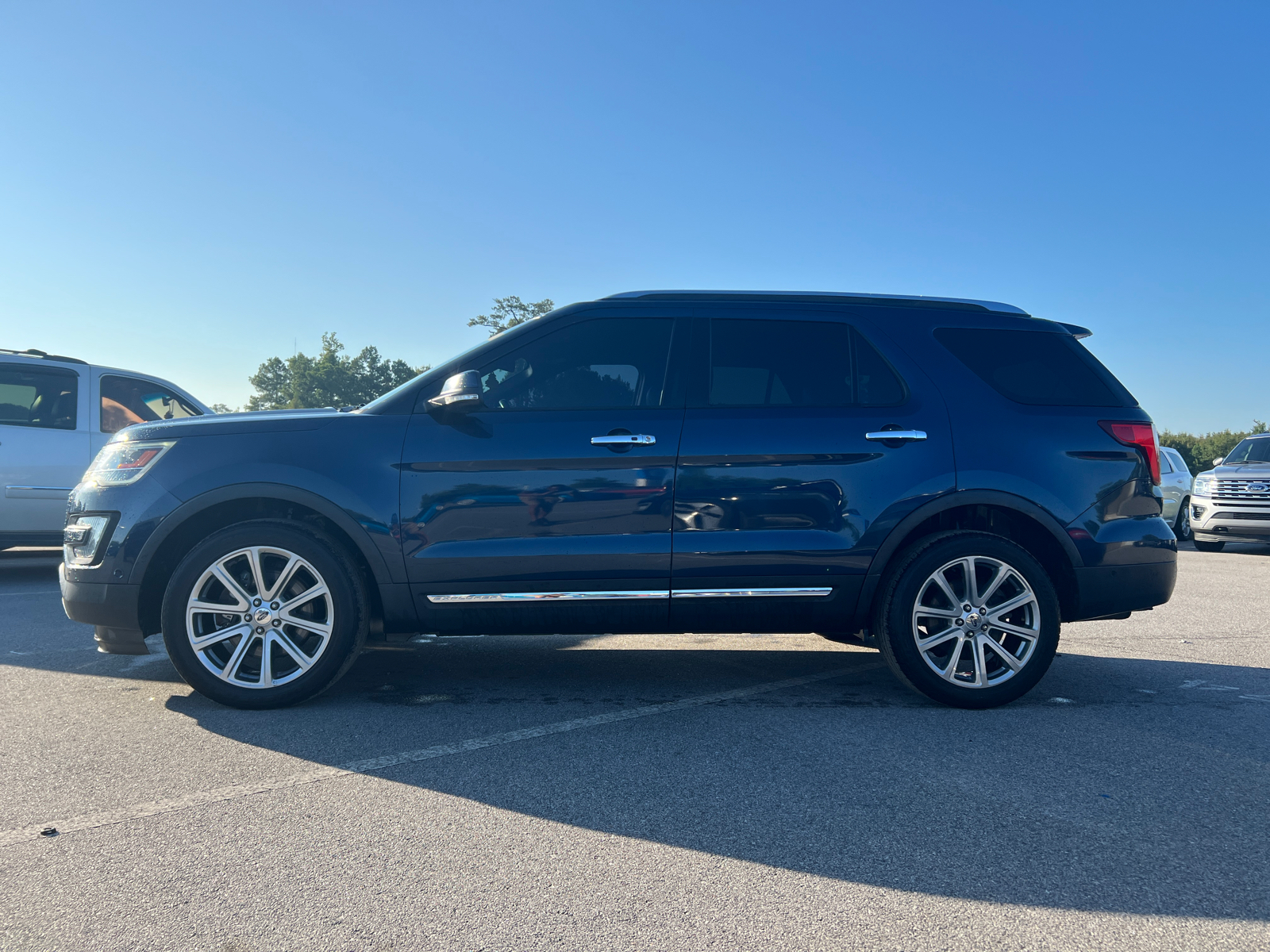 2017 Ford Explorer Limited 4