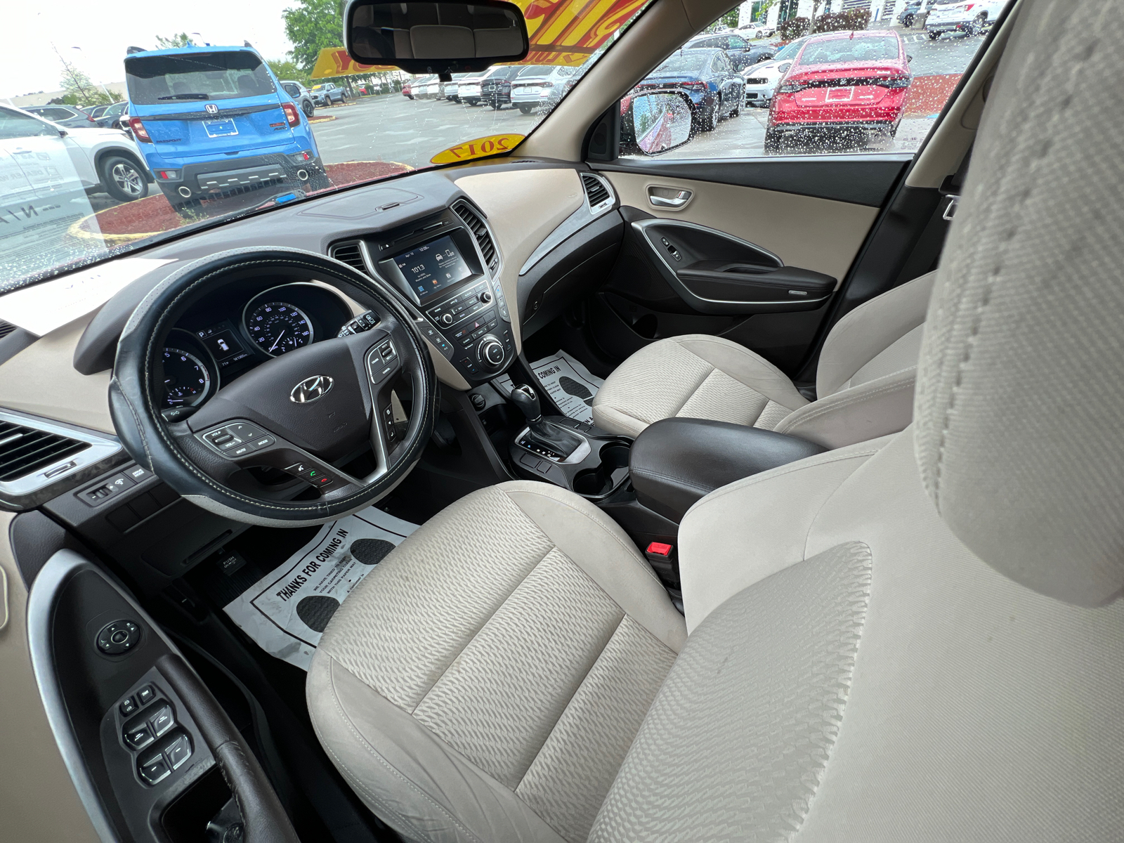 2017 Hyundai Santa Fe SE 26