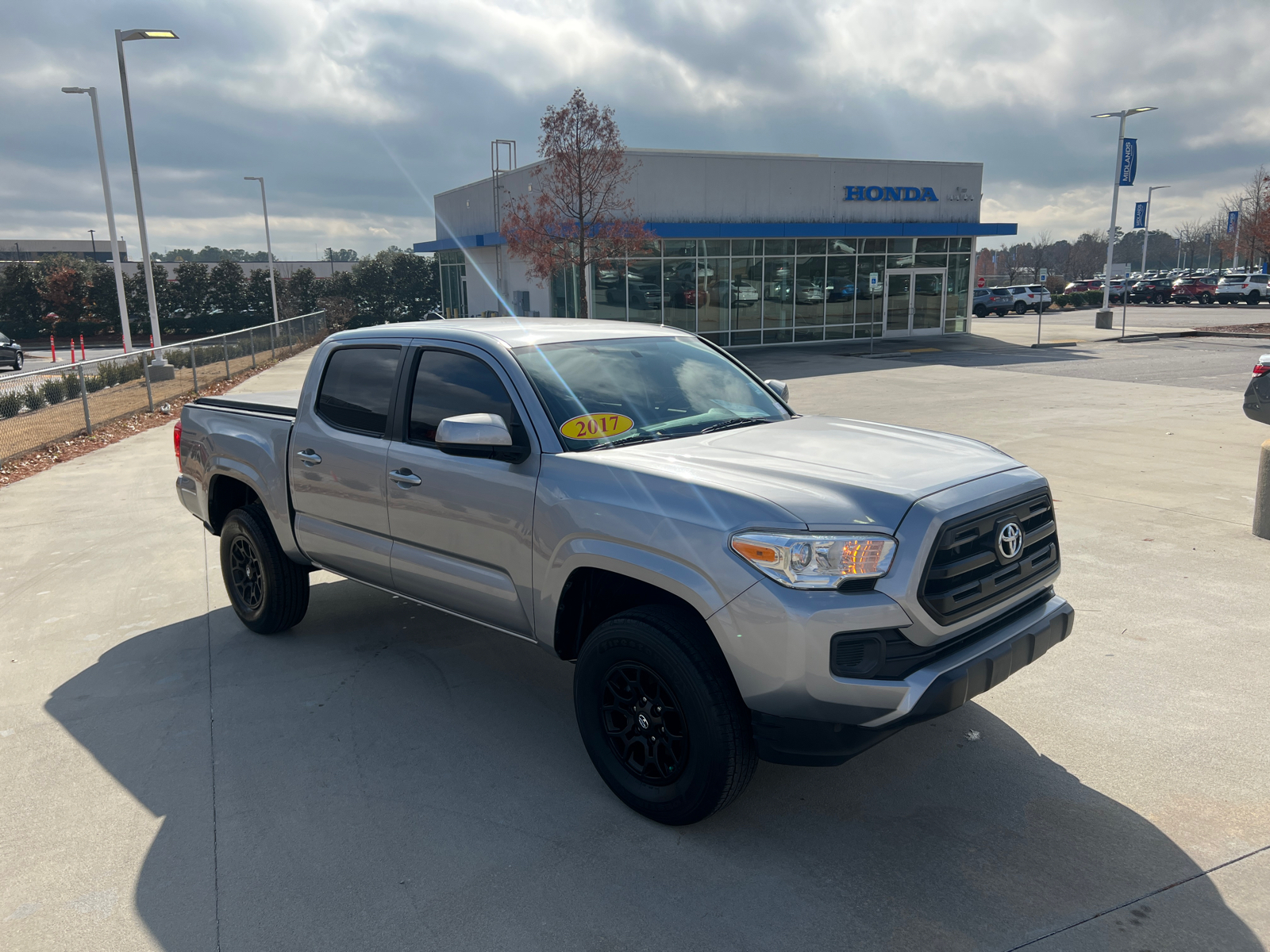 2017 Toyota Tacoma SR5 1