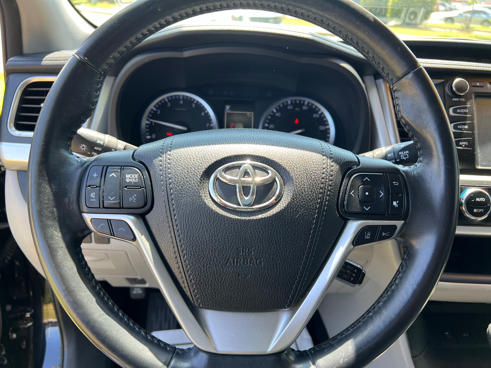 2018 Toyota Highlander XLE 13