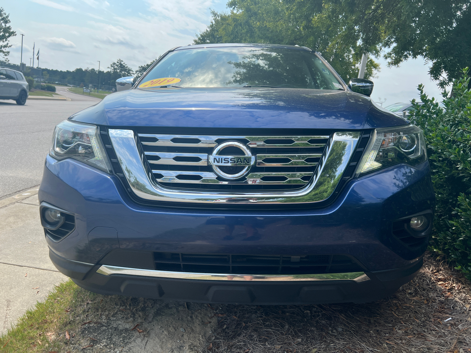 2019 Nissan Pathfinder Platinum 2