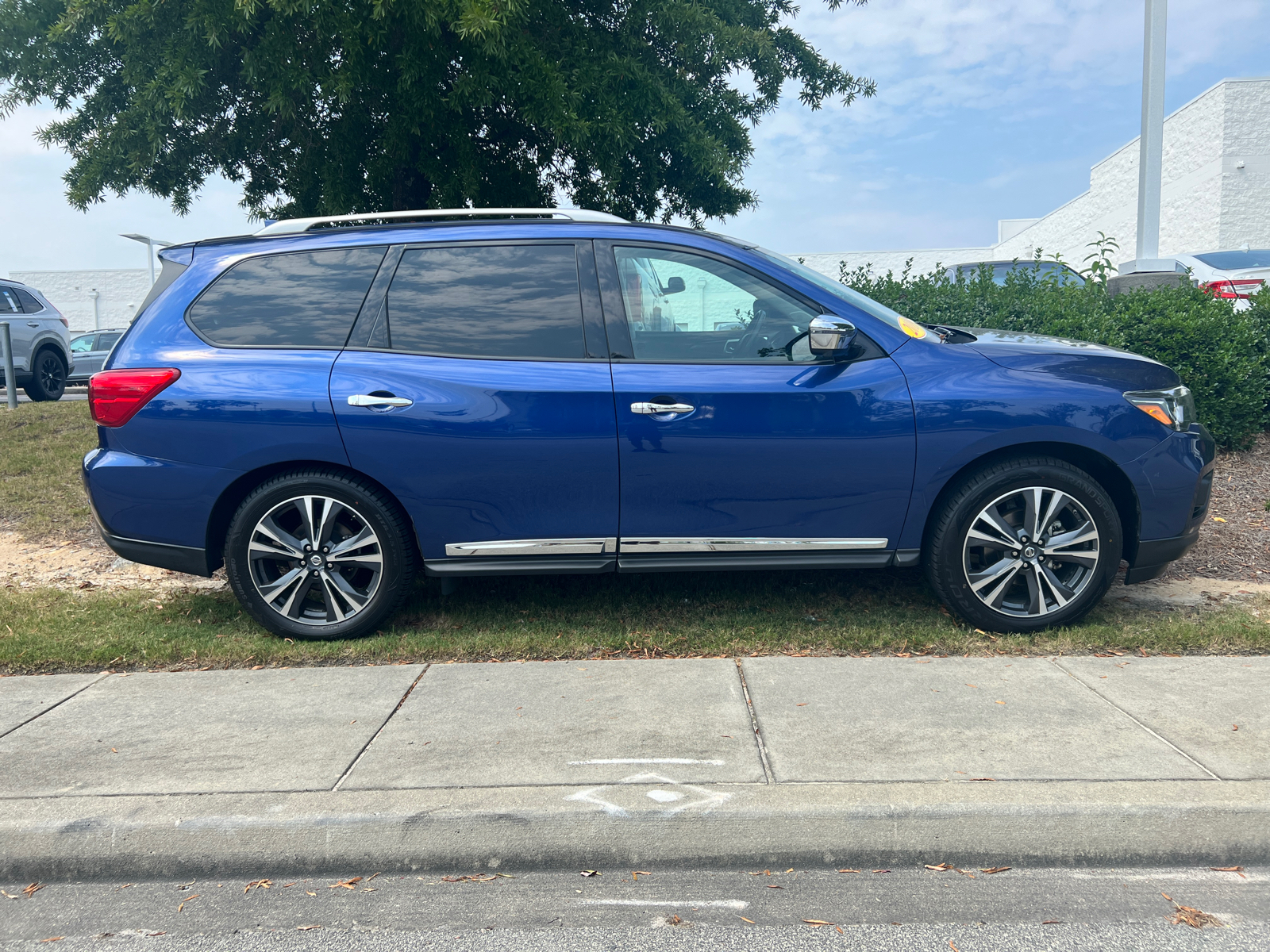 2019 Nissan Pathfinder Platinum 7