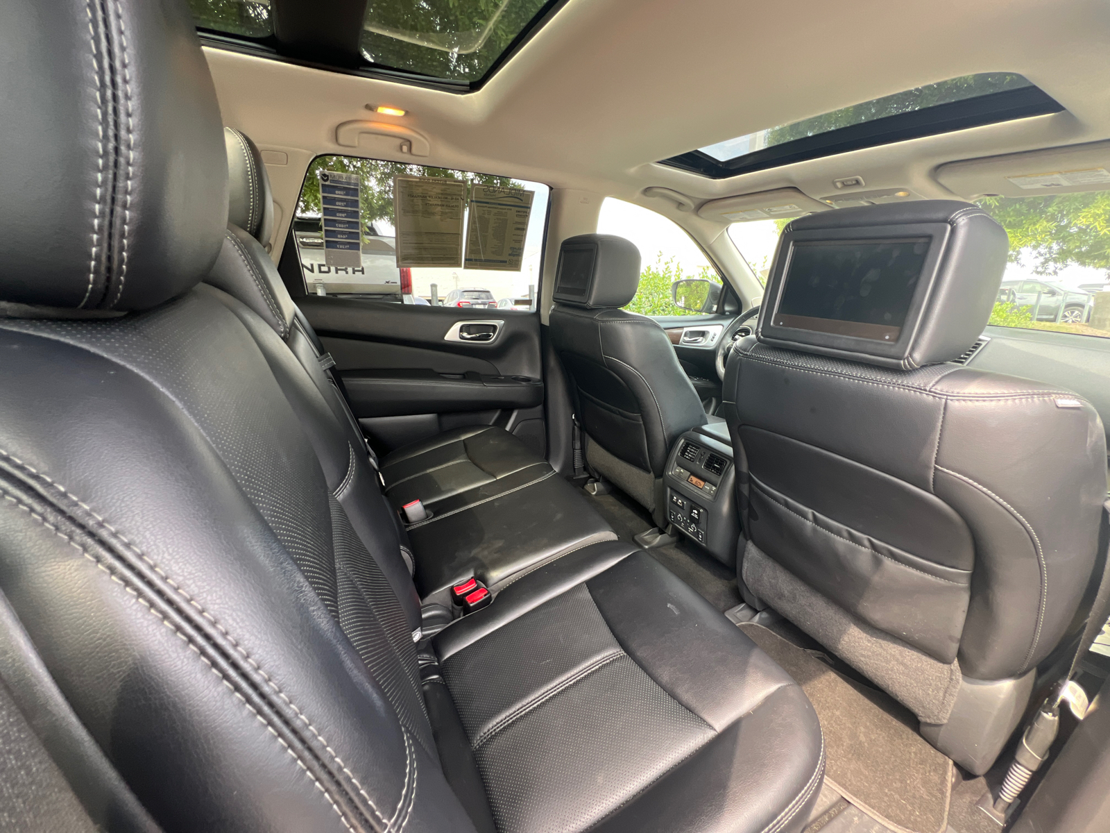 2019 Nissan Pathfinder Platinum 35