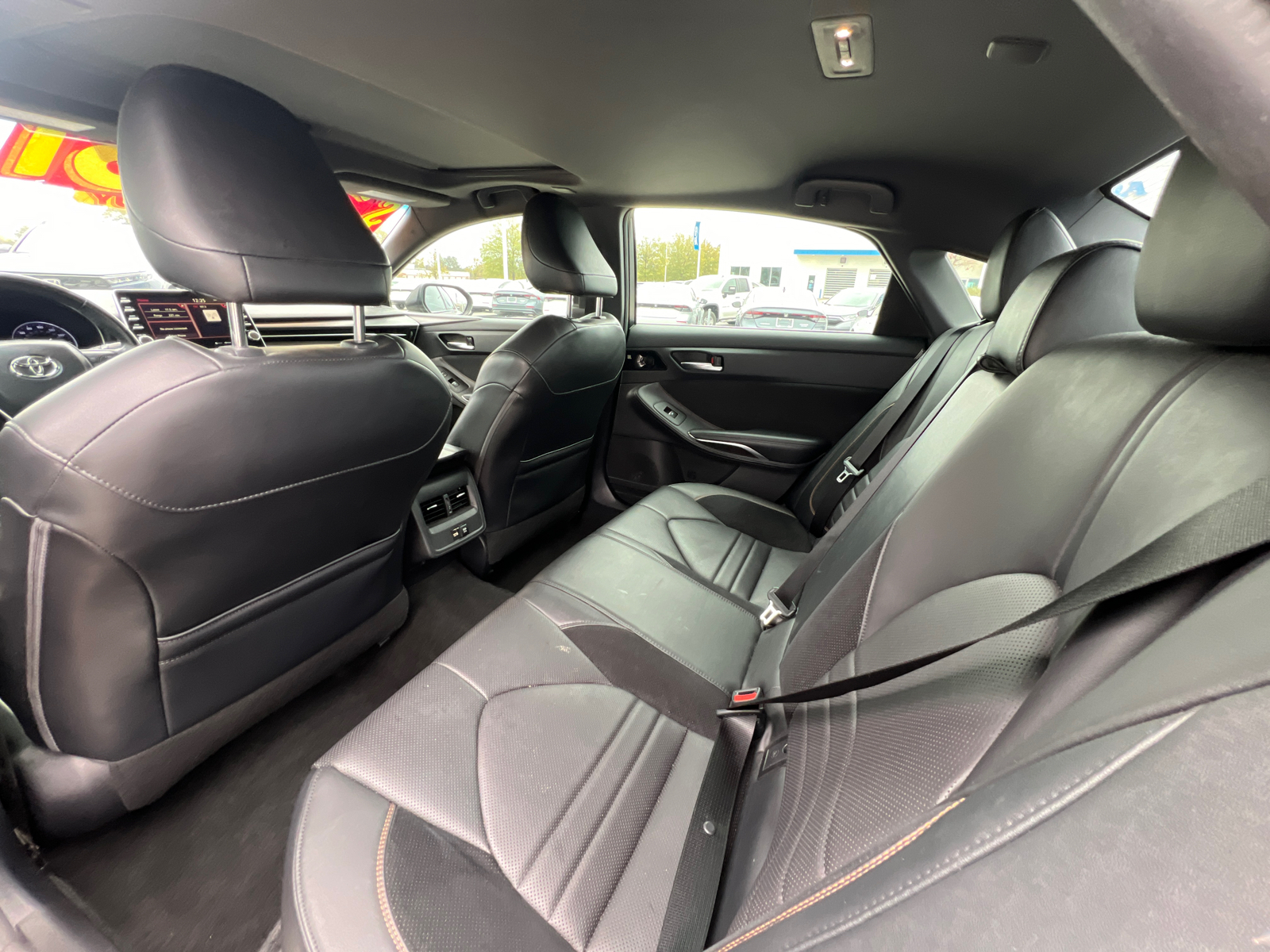 2019 Toyota Avalon XSE 30