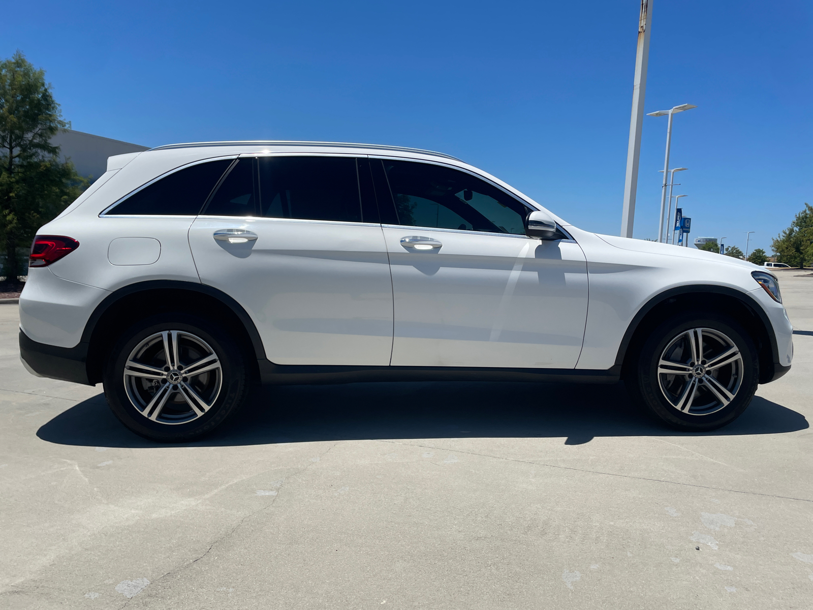 2020 Mercedes-Benz GLC GLC 300 9