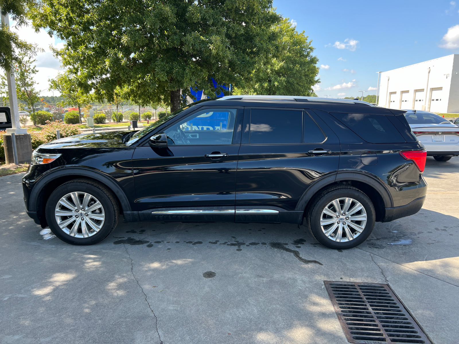 2020 Ford Explorer Limited 5