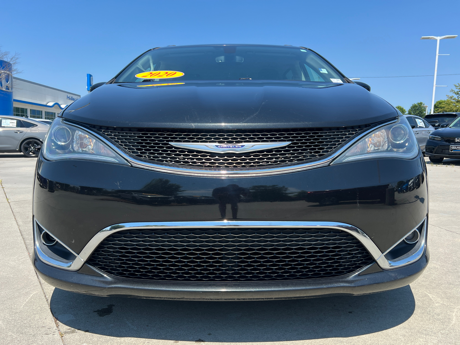 2020 Chrysler Pacifica Touring L 2