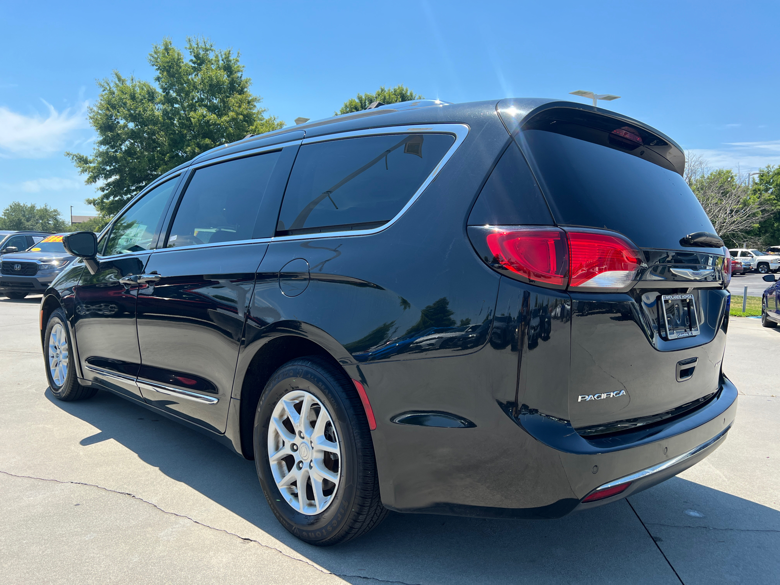 2020 Chrysler Pacifica Touring L 6