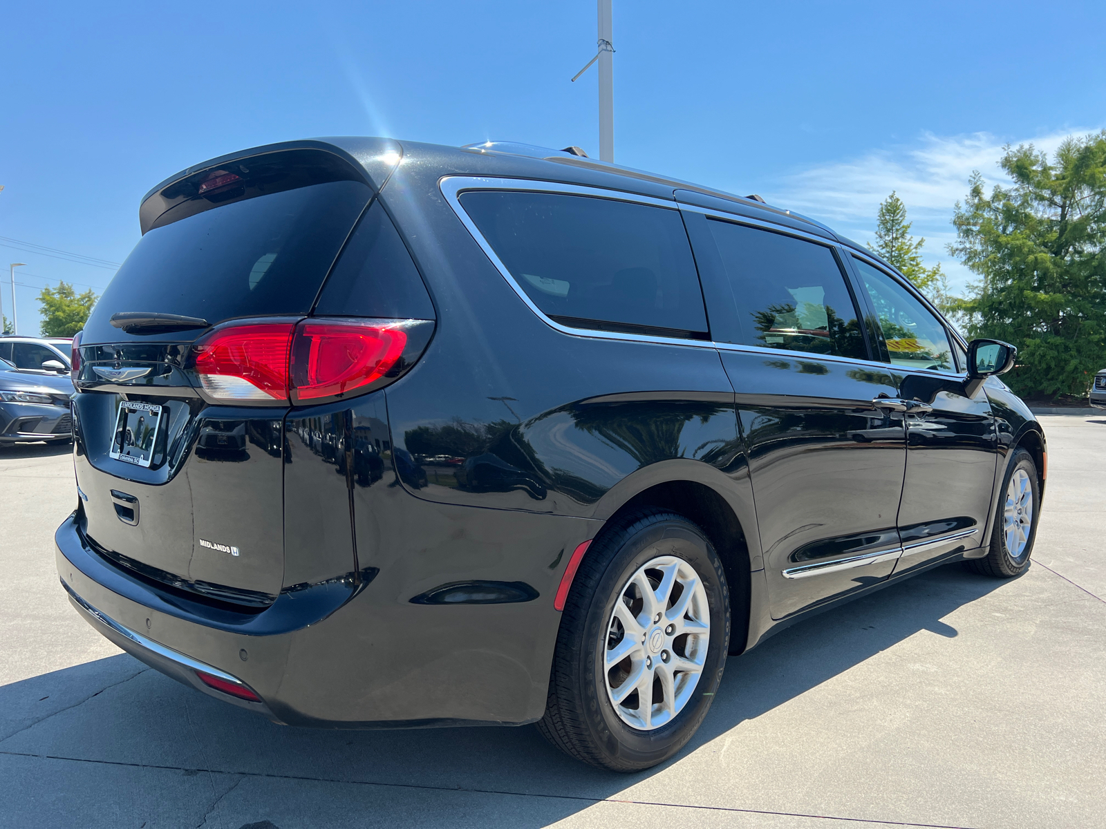 2020 Chrysler Pacifica Touring L 8