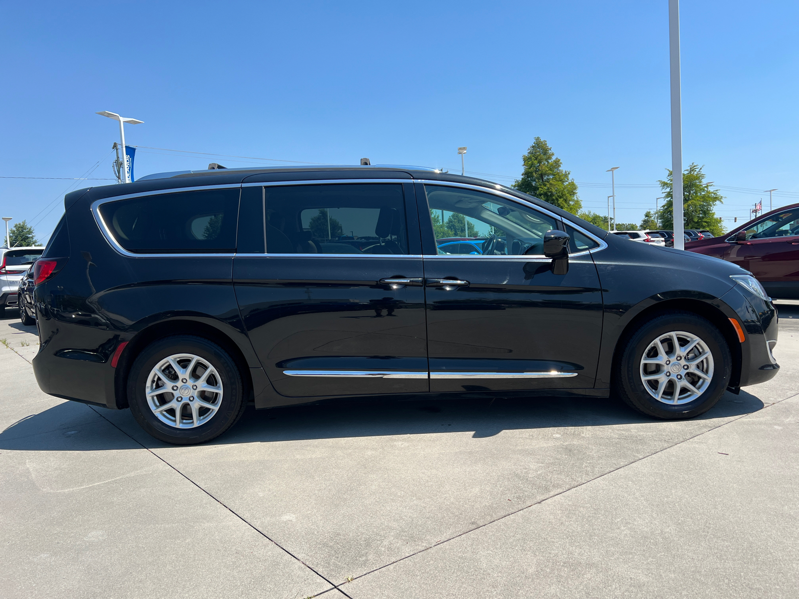 2020 Chrysler Pacifica Touring L 9