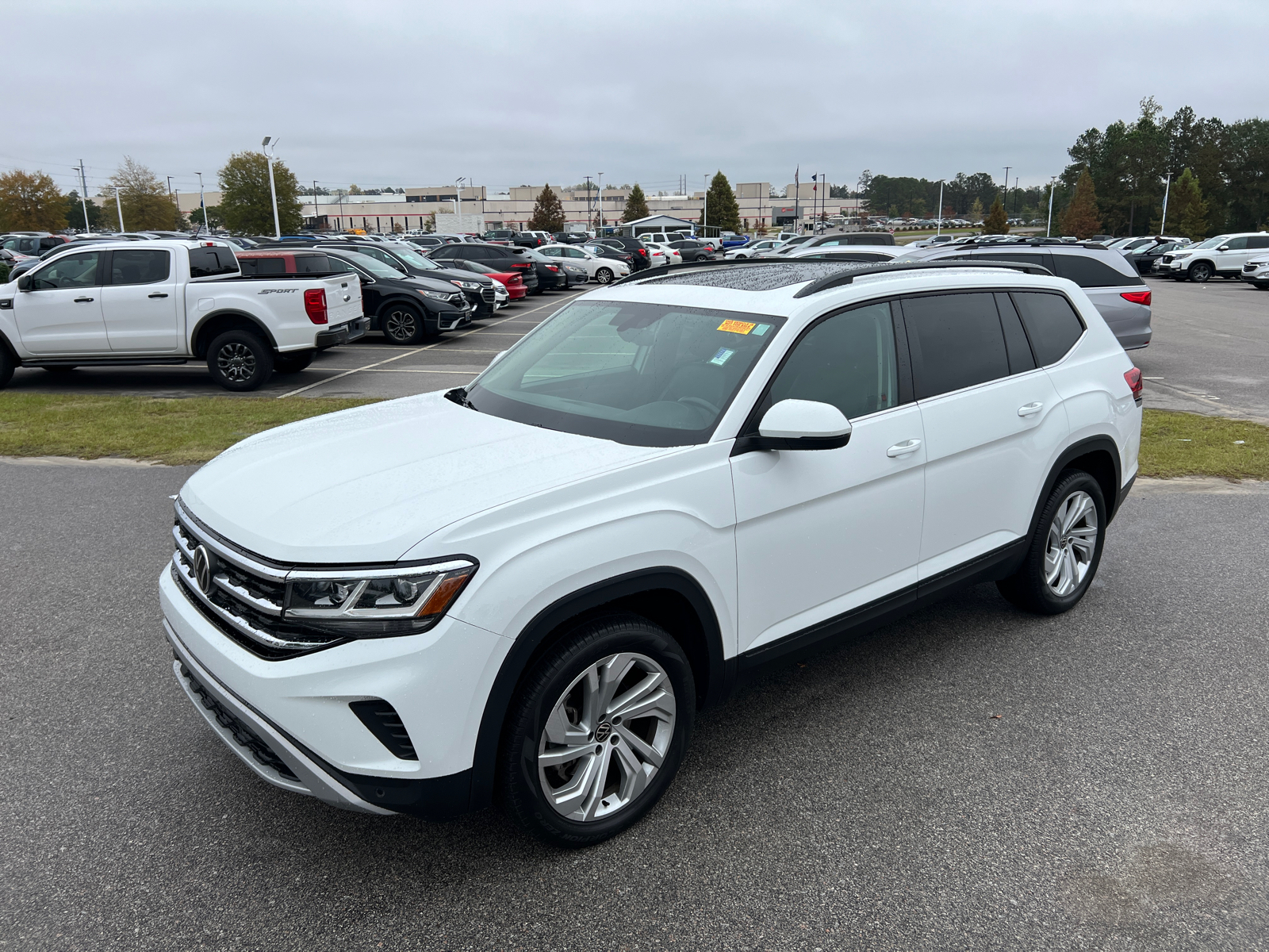 2021 Volkswagen Atlas 3.6L V6 SE w/Technology 3