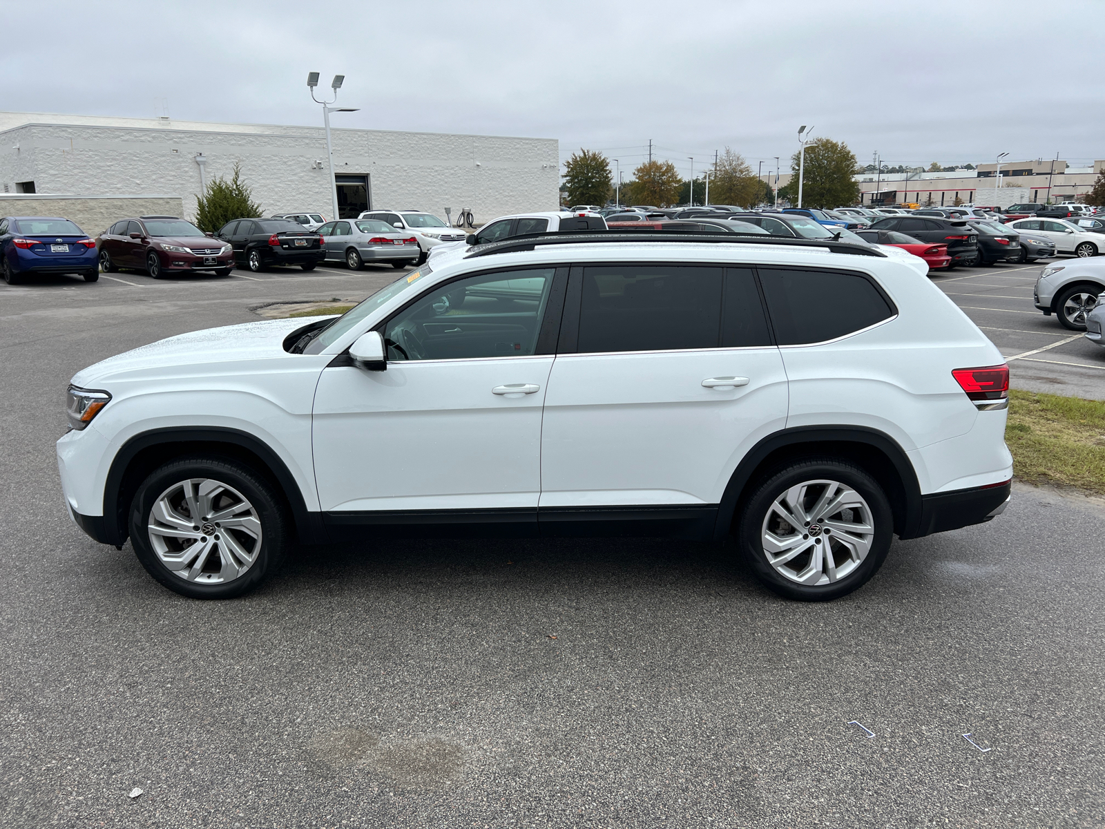 2021 Volkswagen Atlas 3.6L V6 SE w/Technology 4